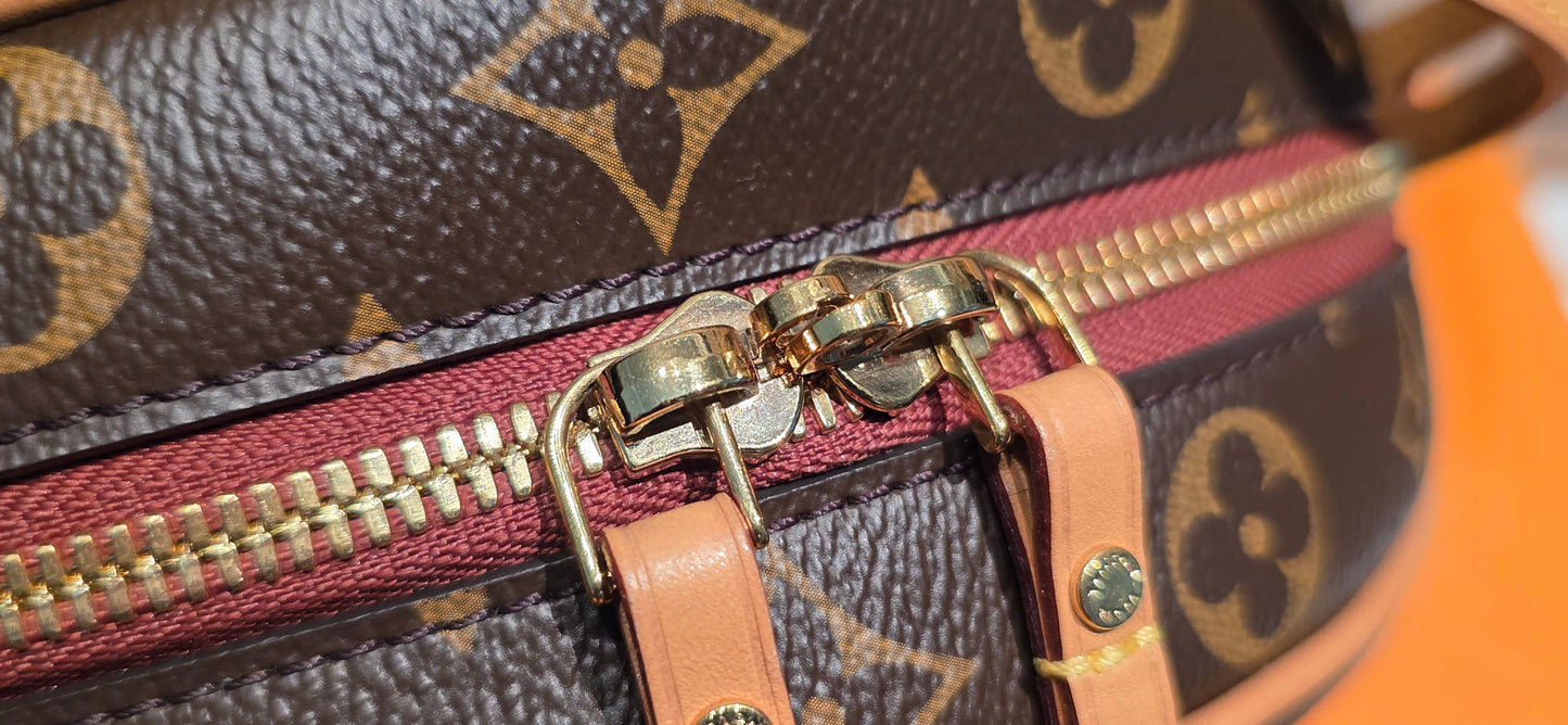 Authentic Louis Vuitton Boite Chapeau MM