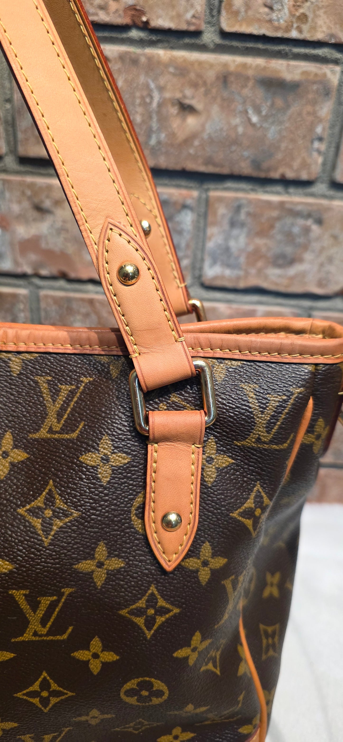 Authentic Louis Vuitton Estrella MM