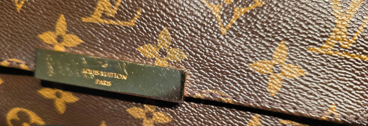 Authentic Louis Vuitton Favorite MM Monogram