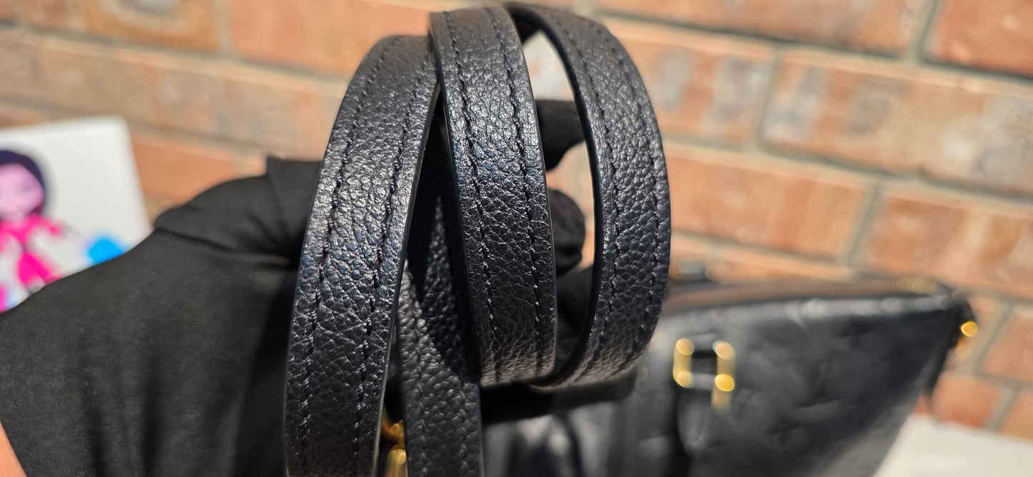 Authentic Louis Vuitton Mazarine MM Empreinte Noir