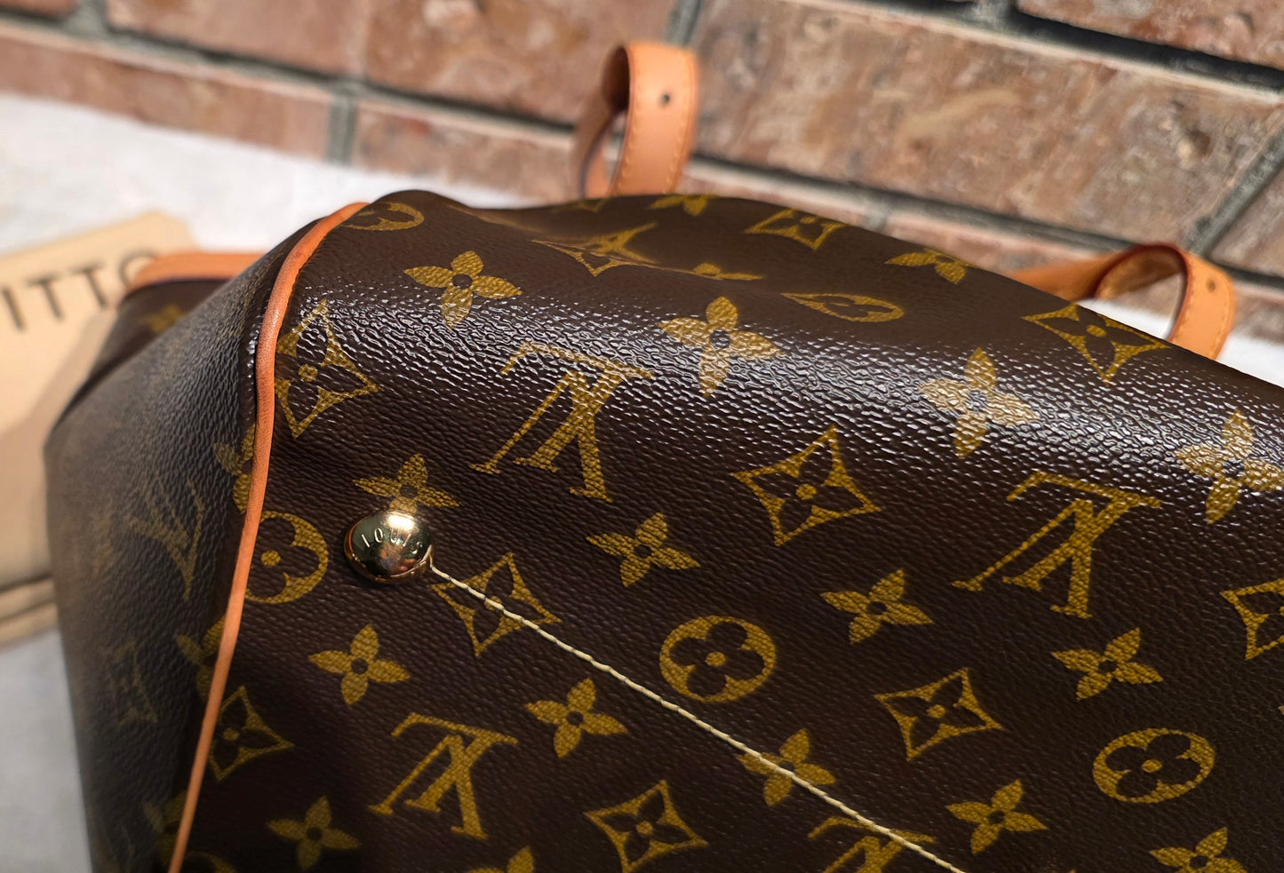 Authentic Louis Vuitton Tivoli GM