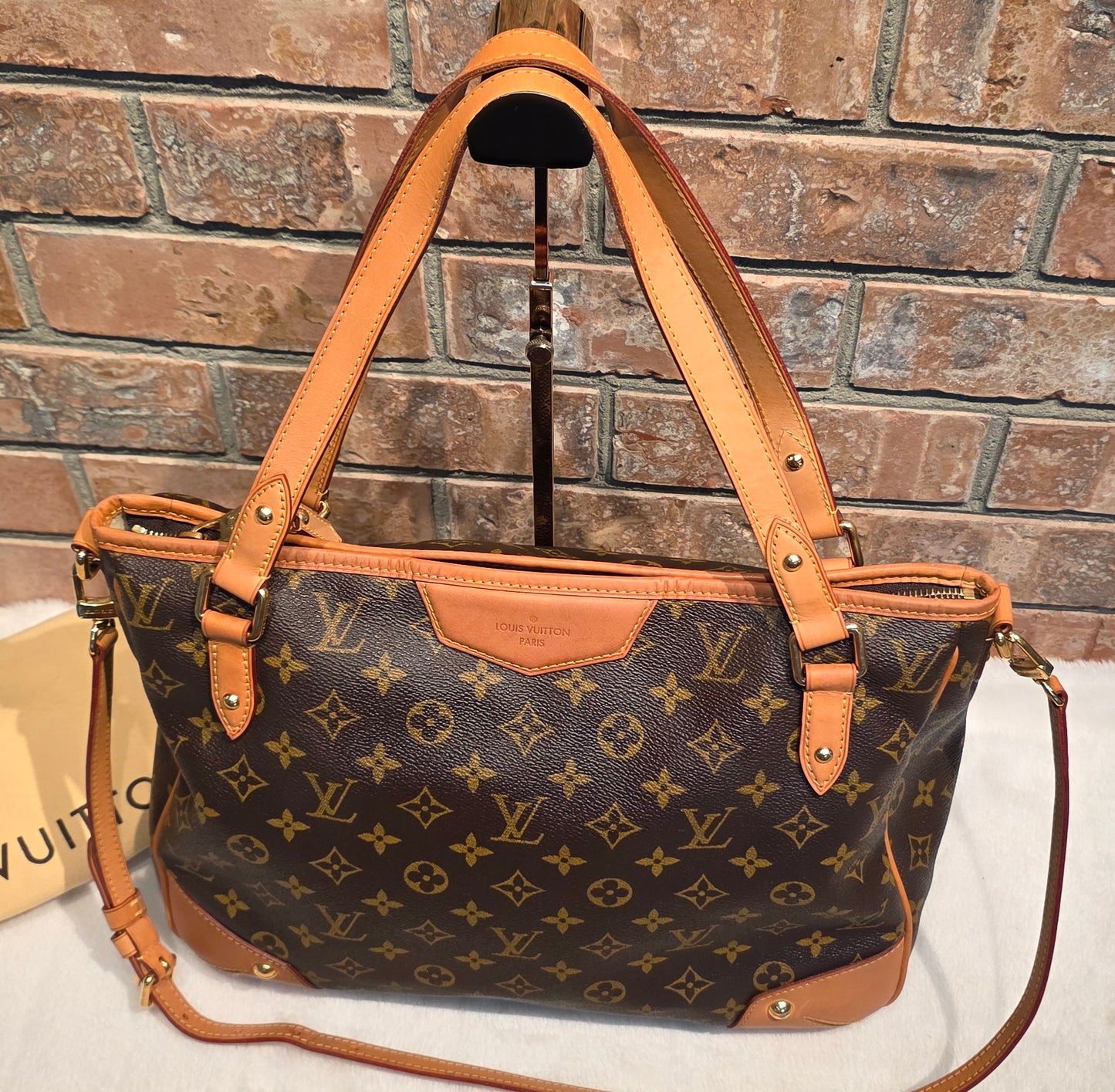 Authentic Louis Vuitton Estrella MM