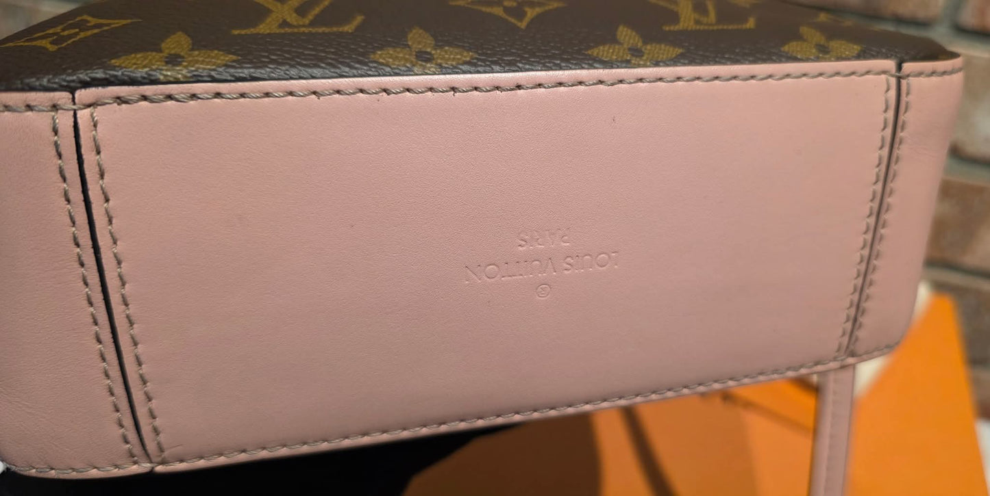 Authentic Louis Vuitton Saintonge Rose Poudre