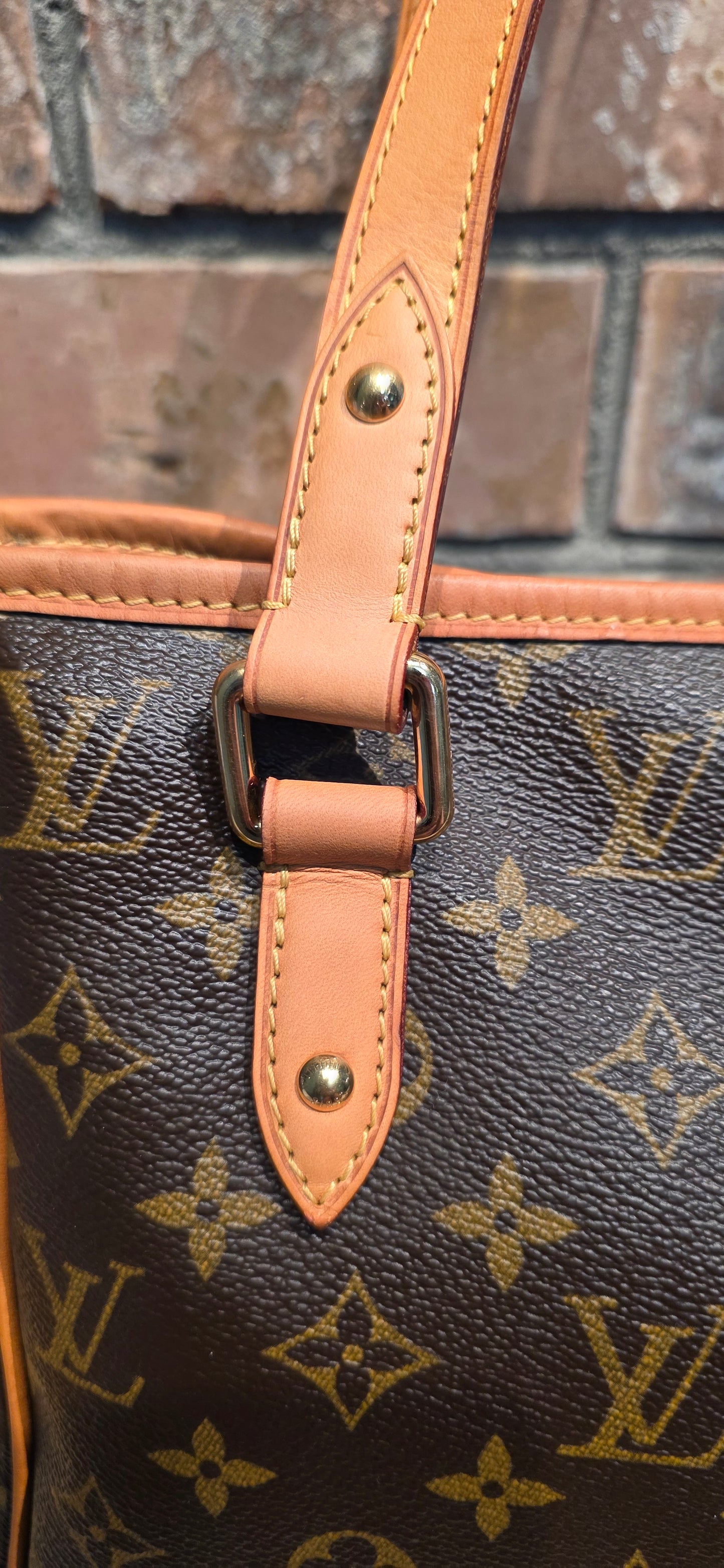 Authentic Louis Vuitton Estrella MM