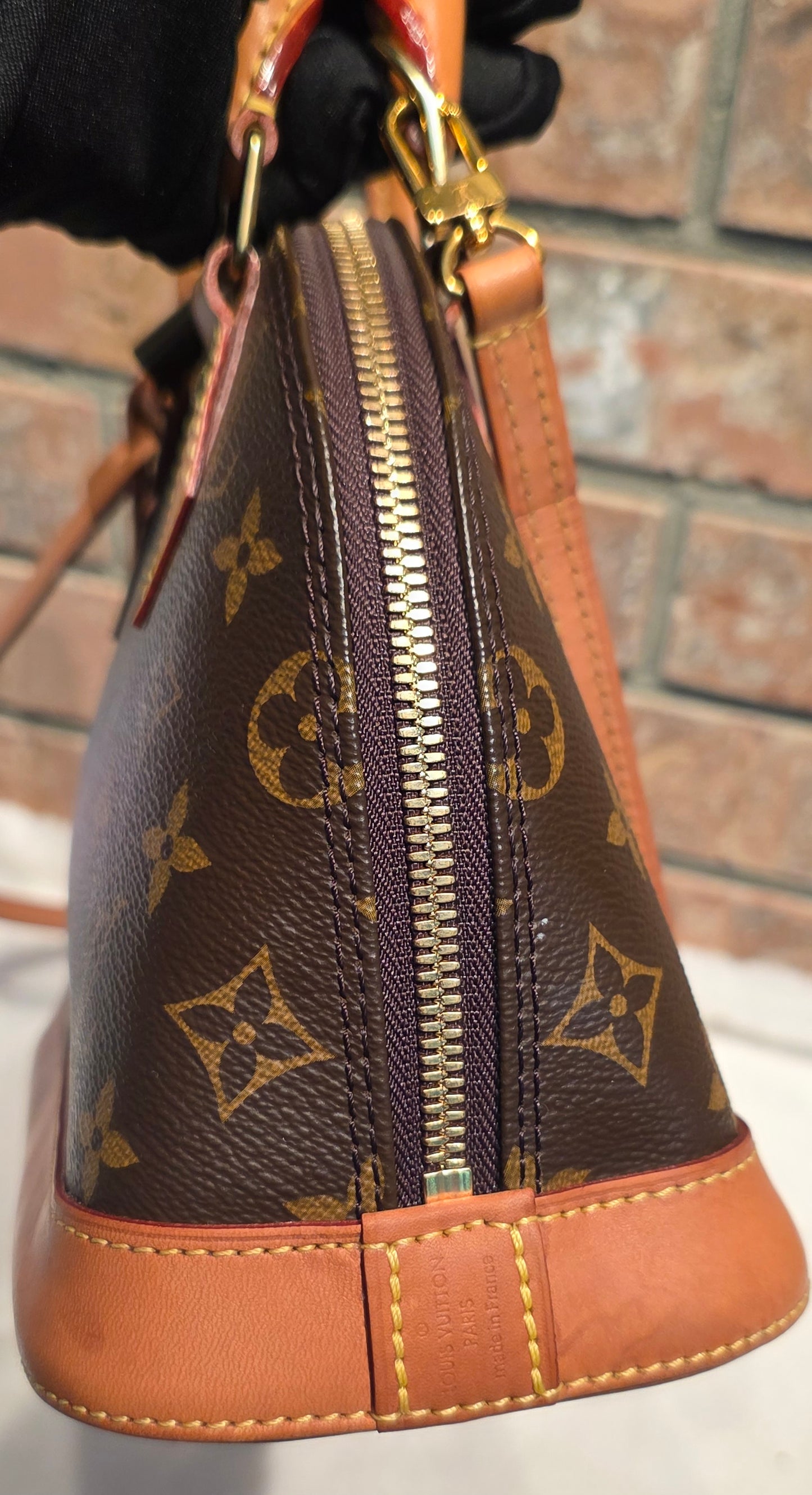 Authentic Louis Vuitton Alma BB Monogram