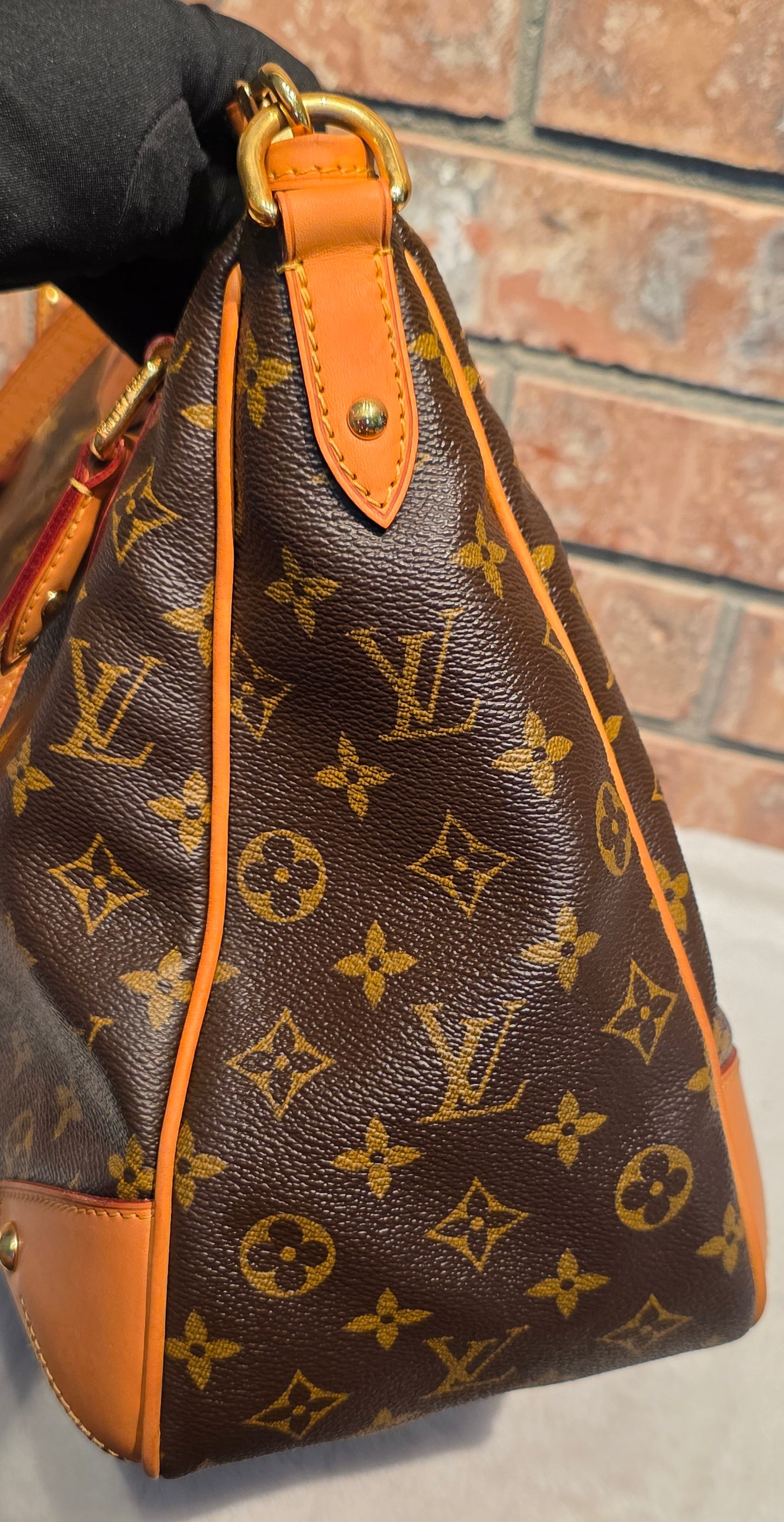 Authentic Louis Vuitton Estrella MM