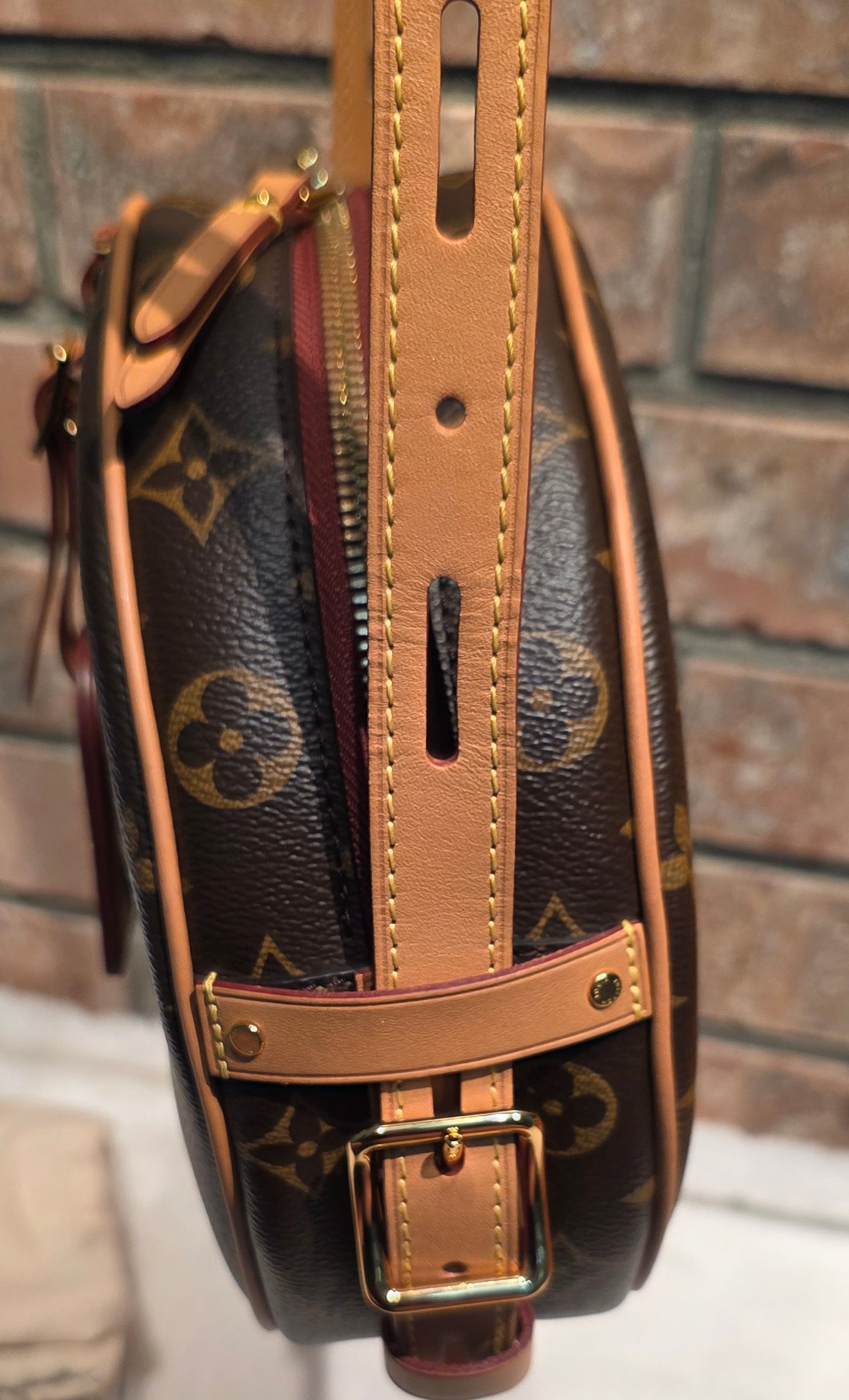 Authentic Louis Vuitton Boite Chapeau MM