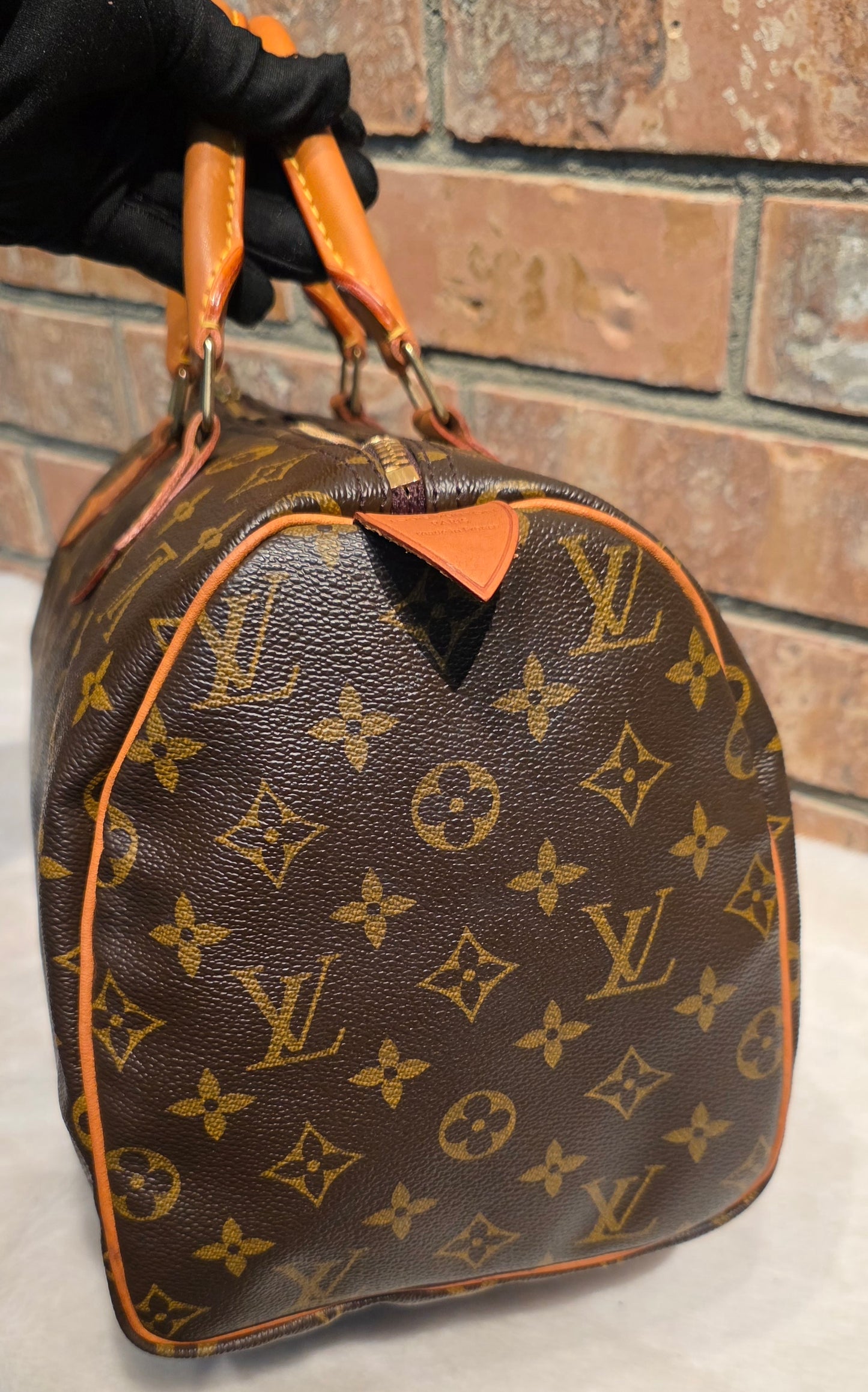 Authentic Louis Vuitton Speedy 30 Monogram