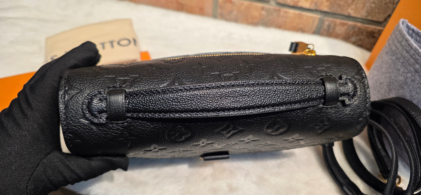 Authentic Louis Vuitton Pochette Metis Empreinte Noir