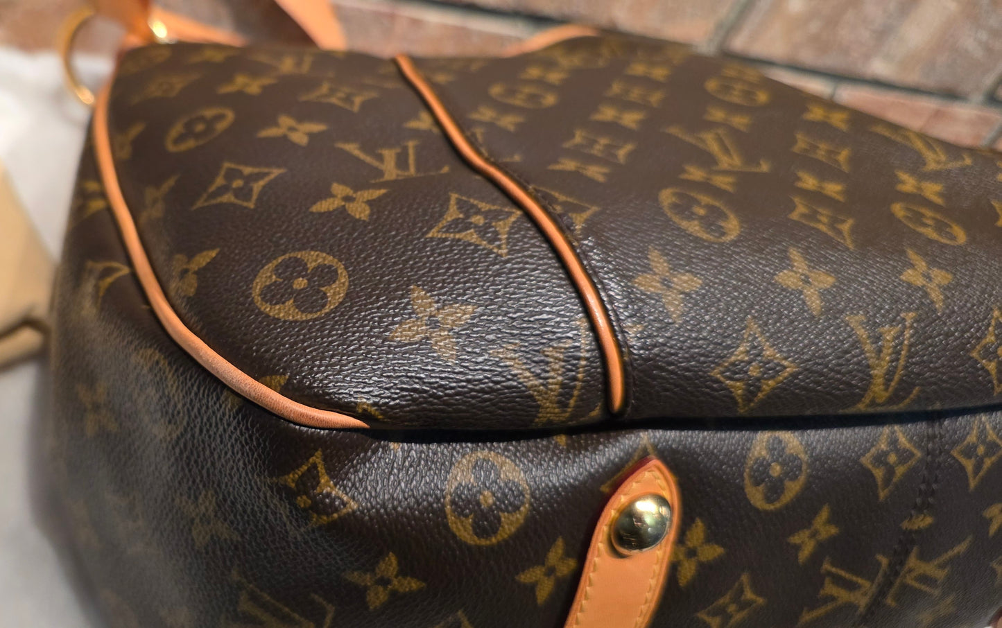 Authentic Louis Vuitton Galliera PM Monogram