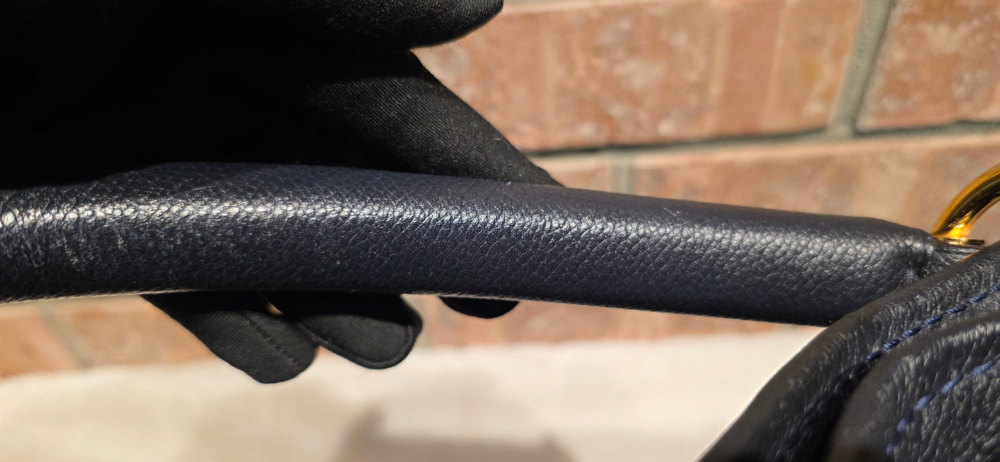 Authentic Louis Vuitton Artsy MM Empreinte Infini