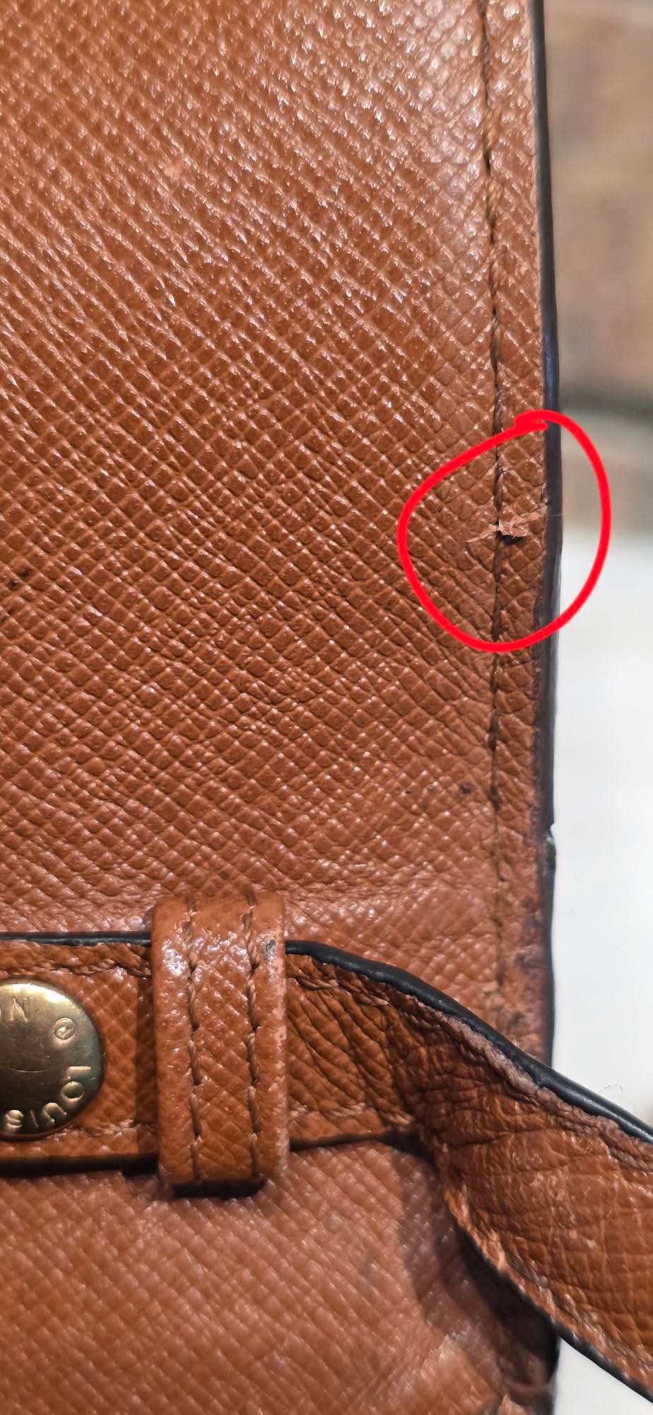 Authentic Louis Vuitton Pochette Bordeaux