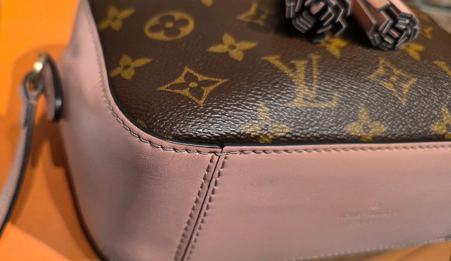 Authentic Louis Vuitton Saintonge Rose Poudre