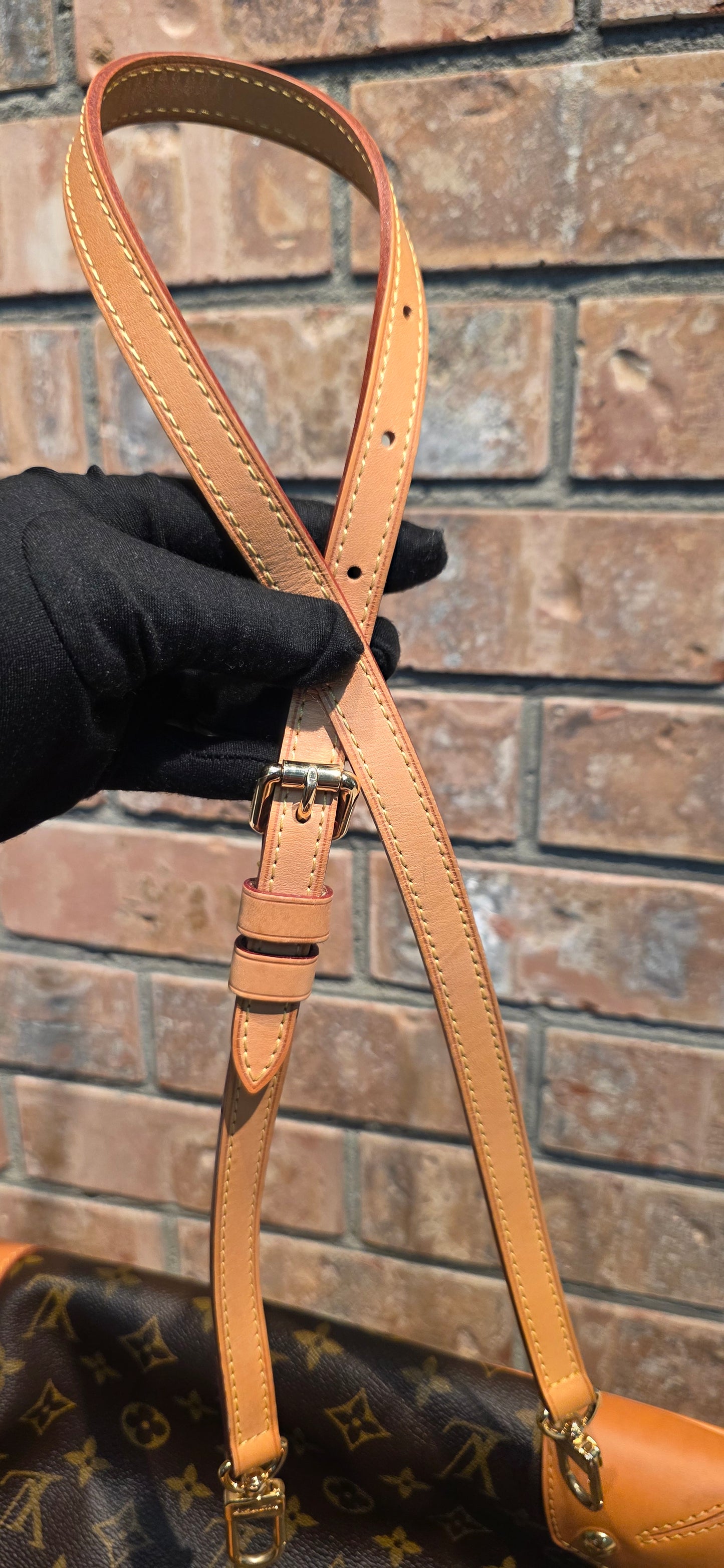 Authentic Louis Vuitton Estrela MM