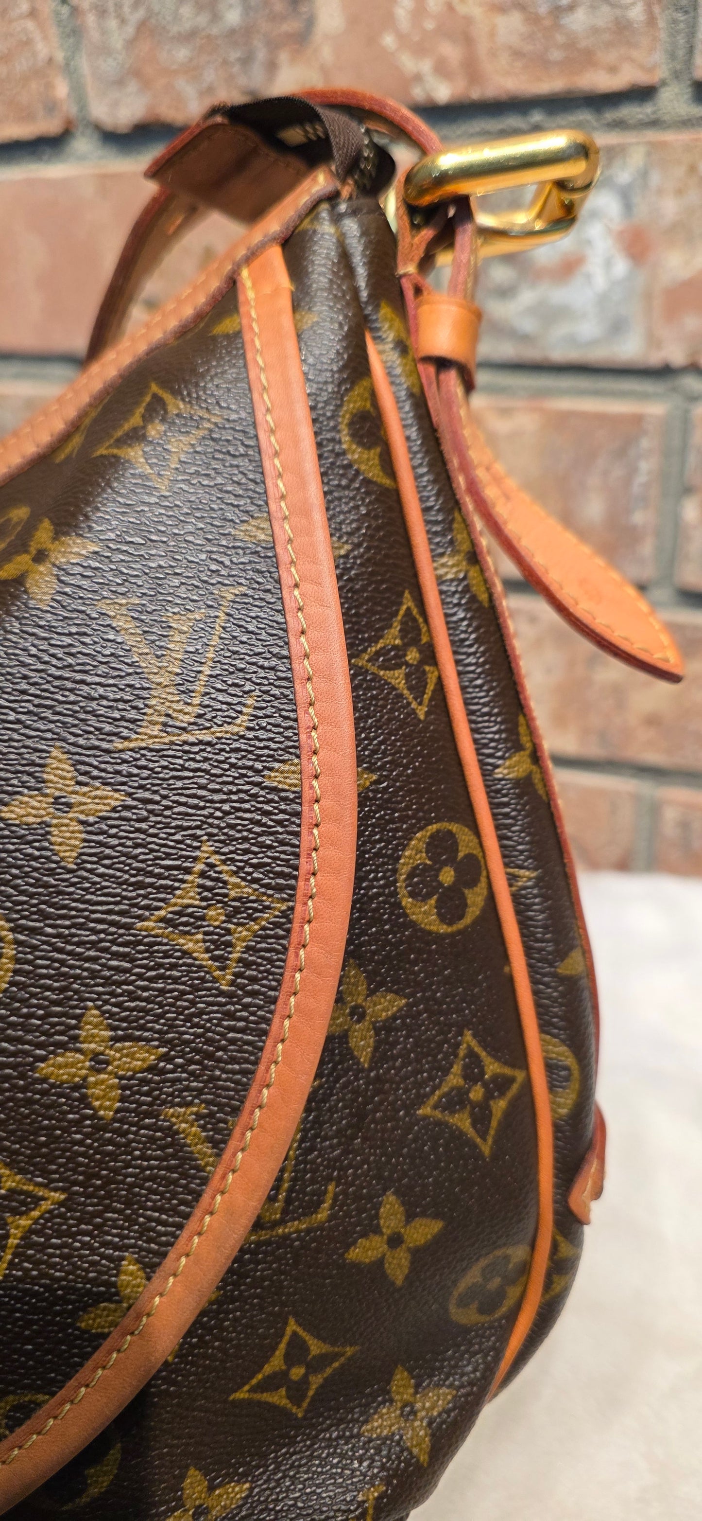 Authentic Louis Vuitton Tulum GM
