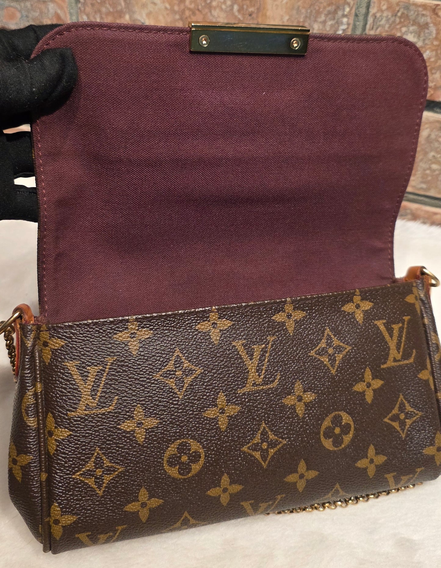 Authentic Louis Vuitton Favorite PM (NO LEATHER STRAP)