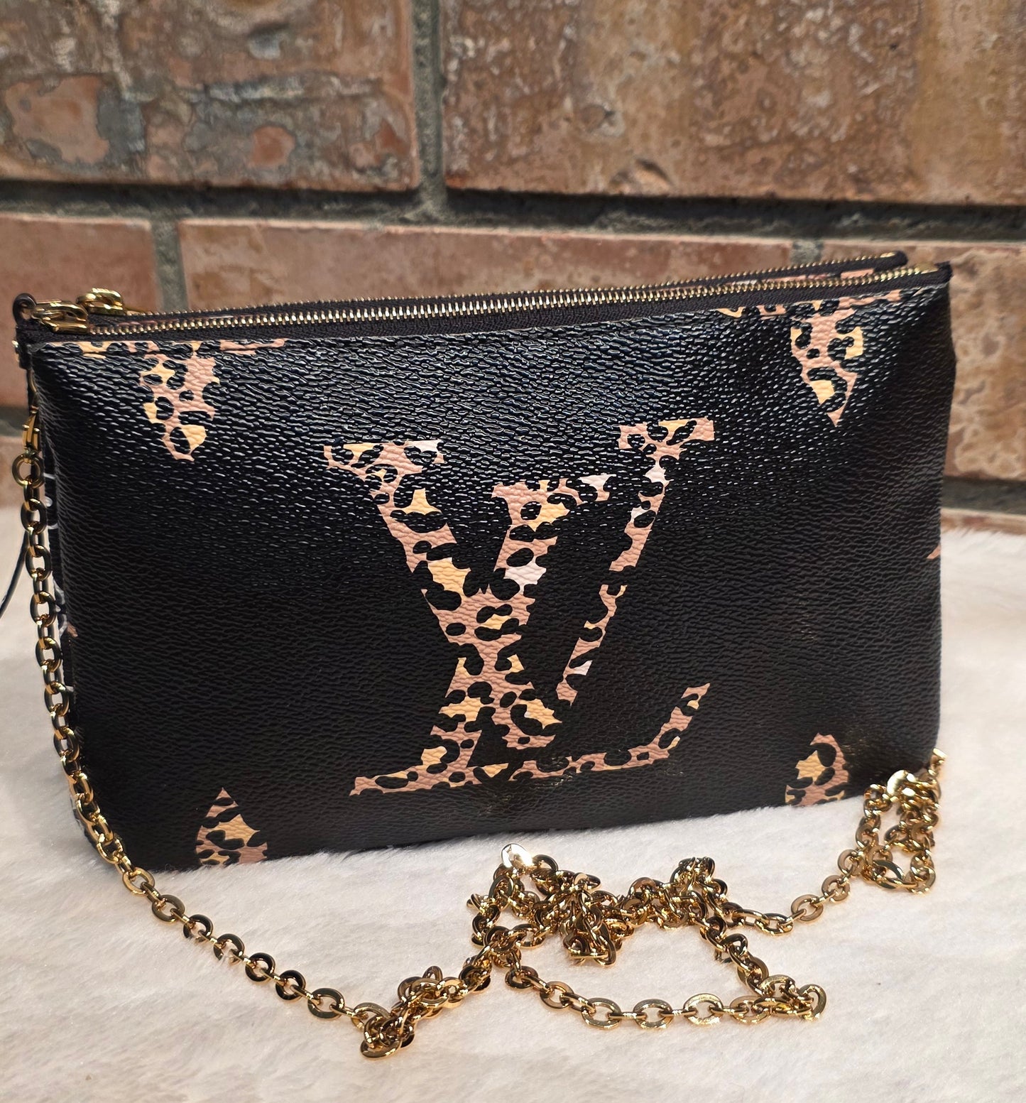 Authentic Louis Vuitton Double Zip Pochette Limited Jungle Edition