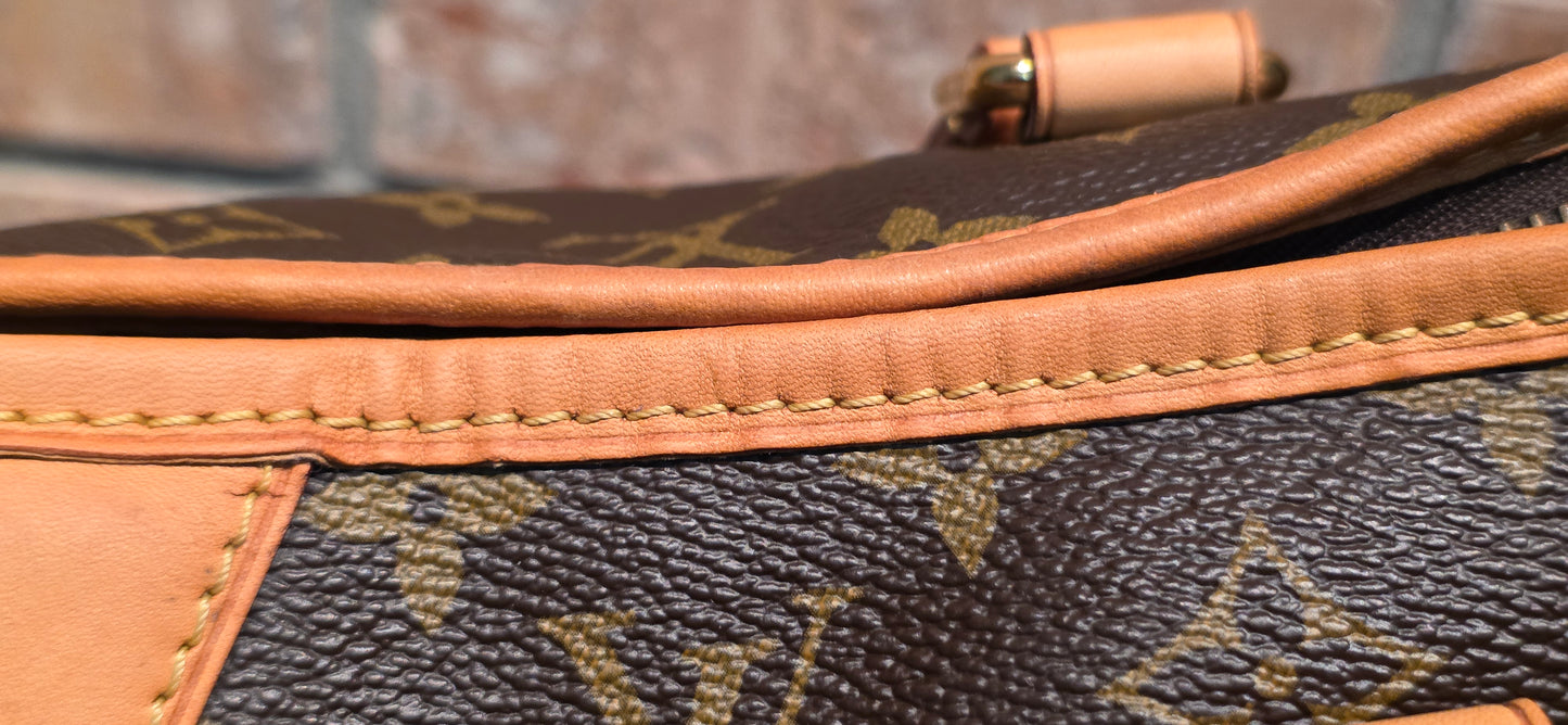 Authentic Louis Vuitton Estrella MM