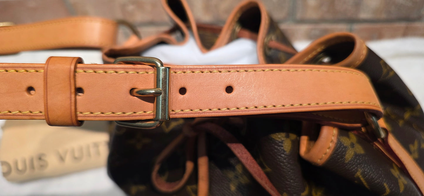 Authentic Louis Vuitton Petite Noe Monogram