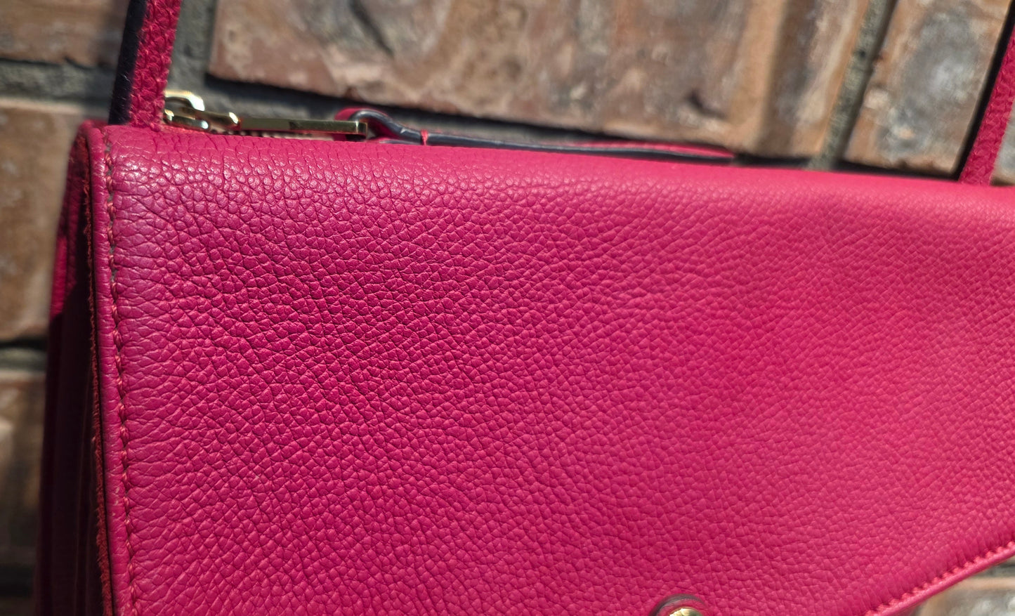 Authentic Louis Vuitton Twice/Twinset Pochette in Dahlia Pink
