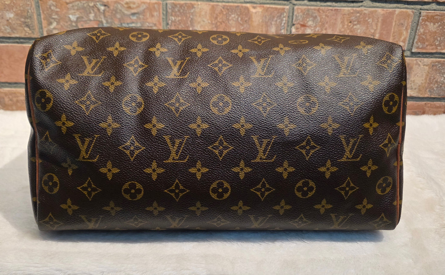 Authentic Louis Vuitton Speedy 35 Monogram