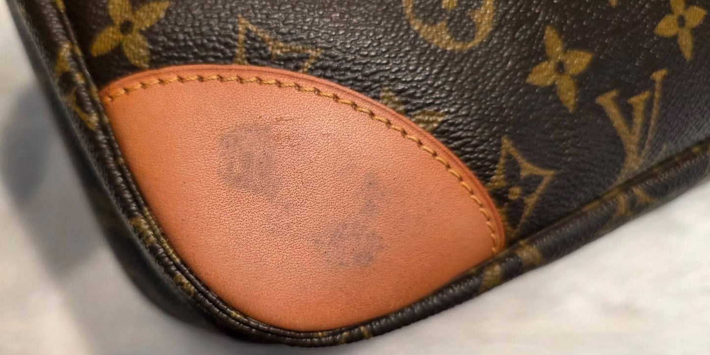 Authentic Louis Vuitton Boulogne 30
