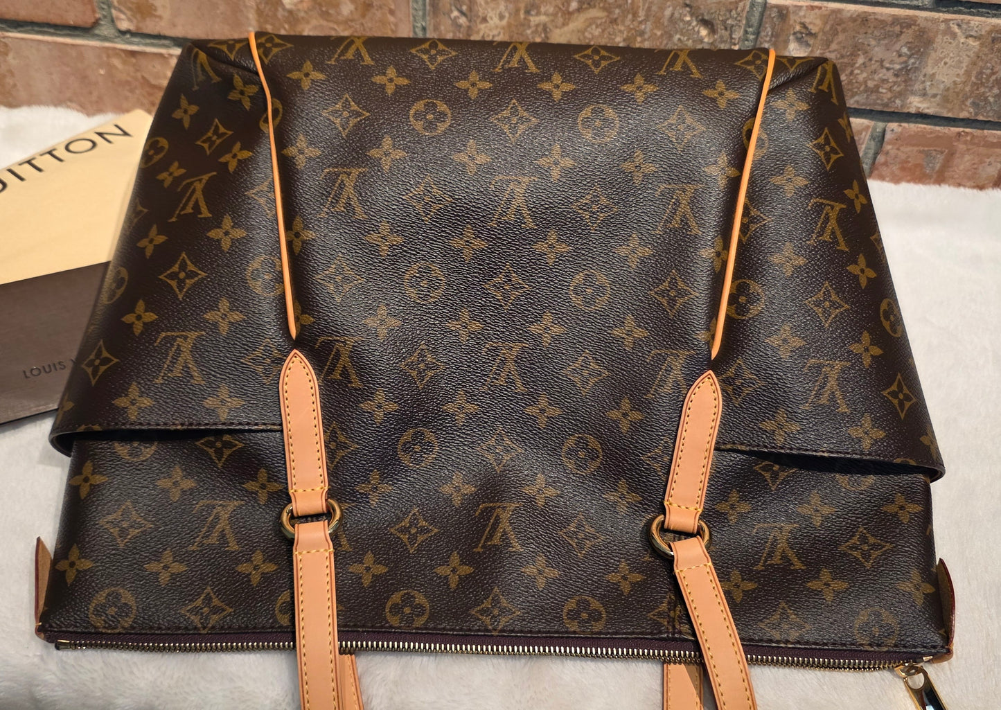 Authentic Louis Vuitton Totally MM Monogram