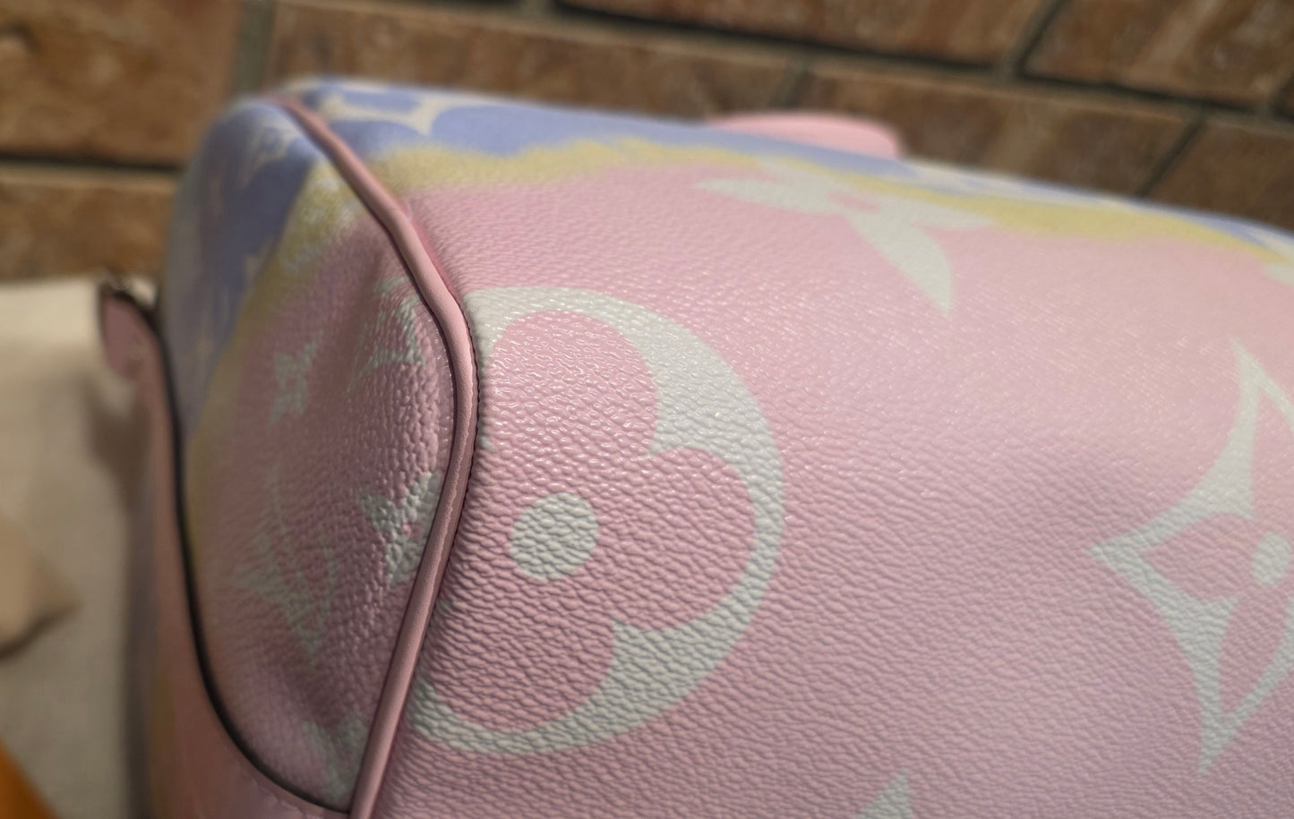 Authentic Louis Vuitton Limited Edition Speedy 30 Bandouliere Escale Pastel