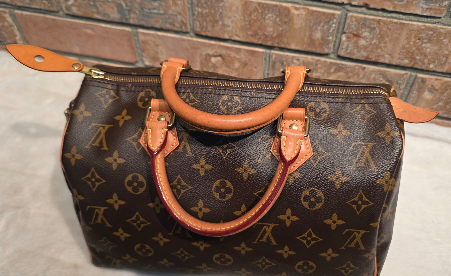 Authentic Louis Vuitton Speedy 30 Monogram