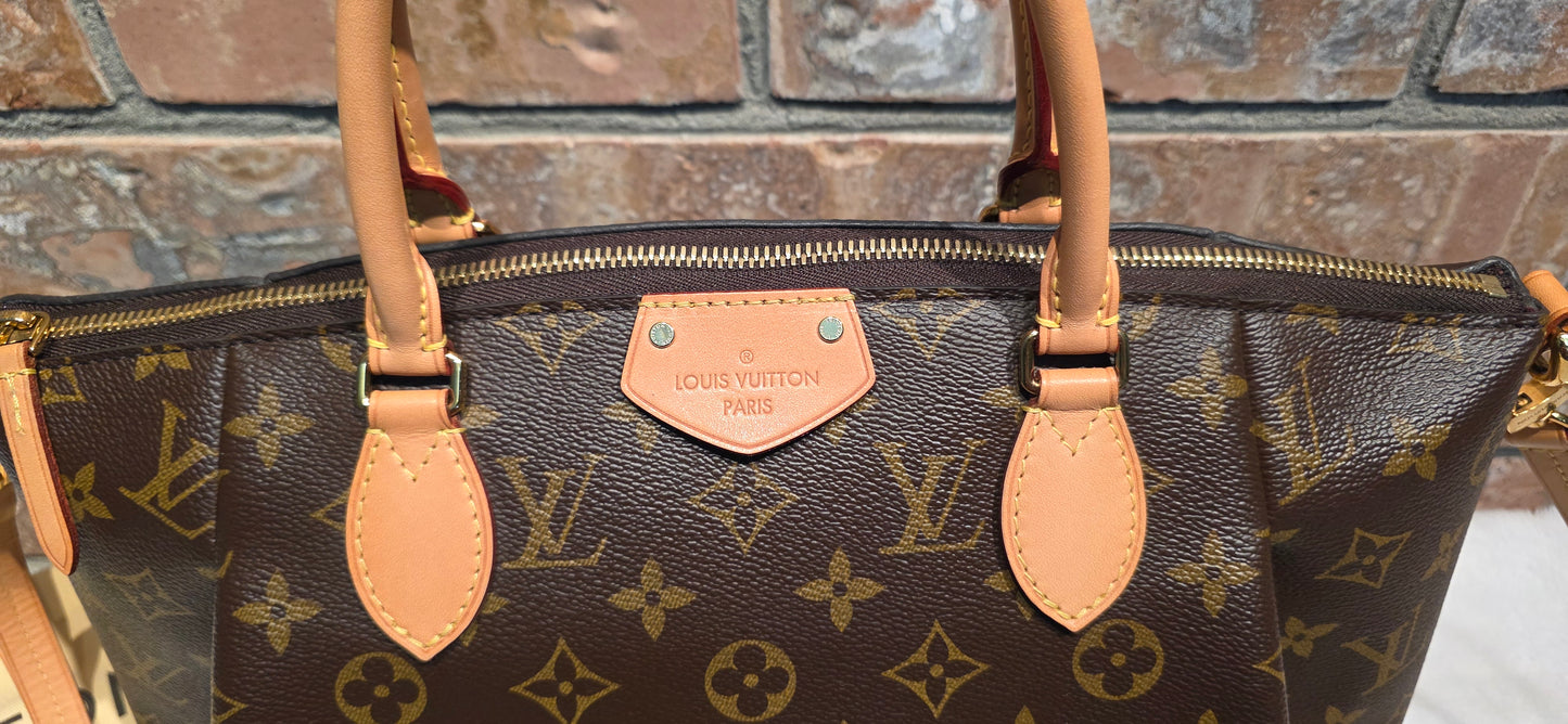Authentic Louis Vuitton Turenne MM (SR2156)