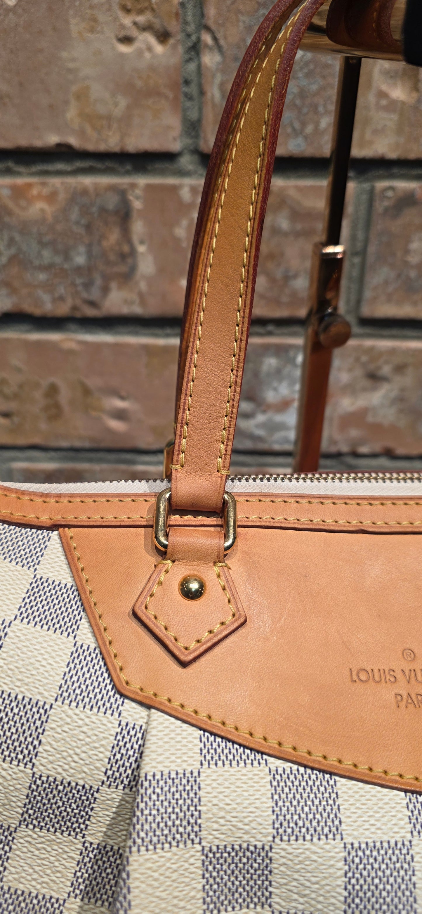 Authentic Louis Vuitton Siracusa GM