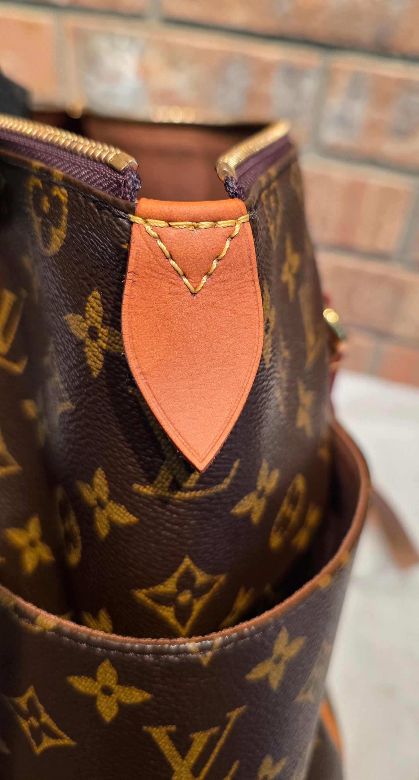 Authentic Louis Vuitton Totally MM Monogram