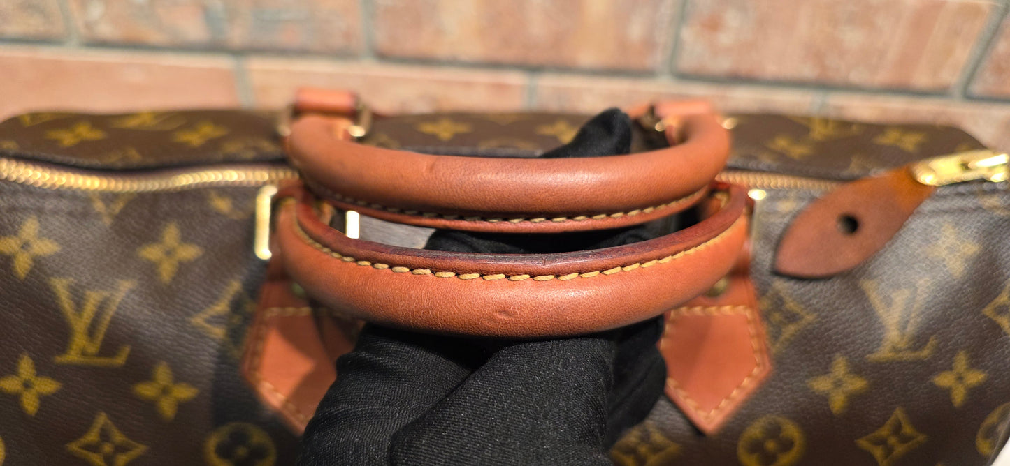 Authentic Louis Vuitton Speedy 35 Monogram