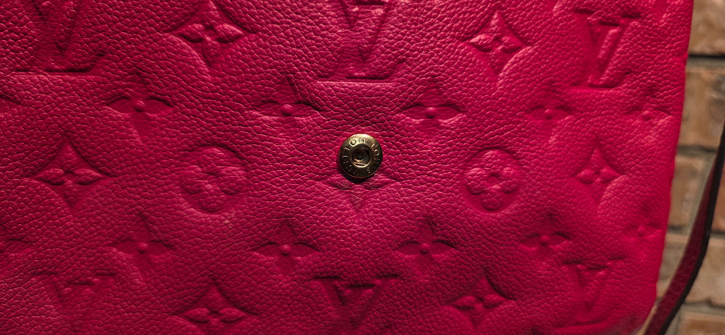 Authentic Louis Vuitton Twice/Twinset Pochette in Dahlia Pink