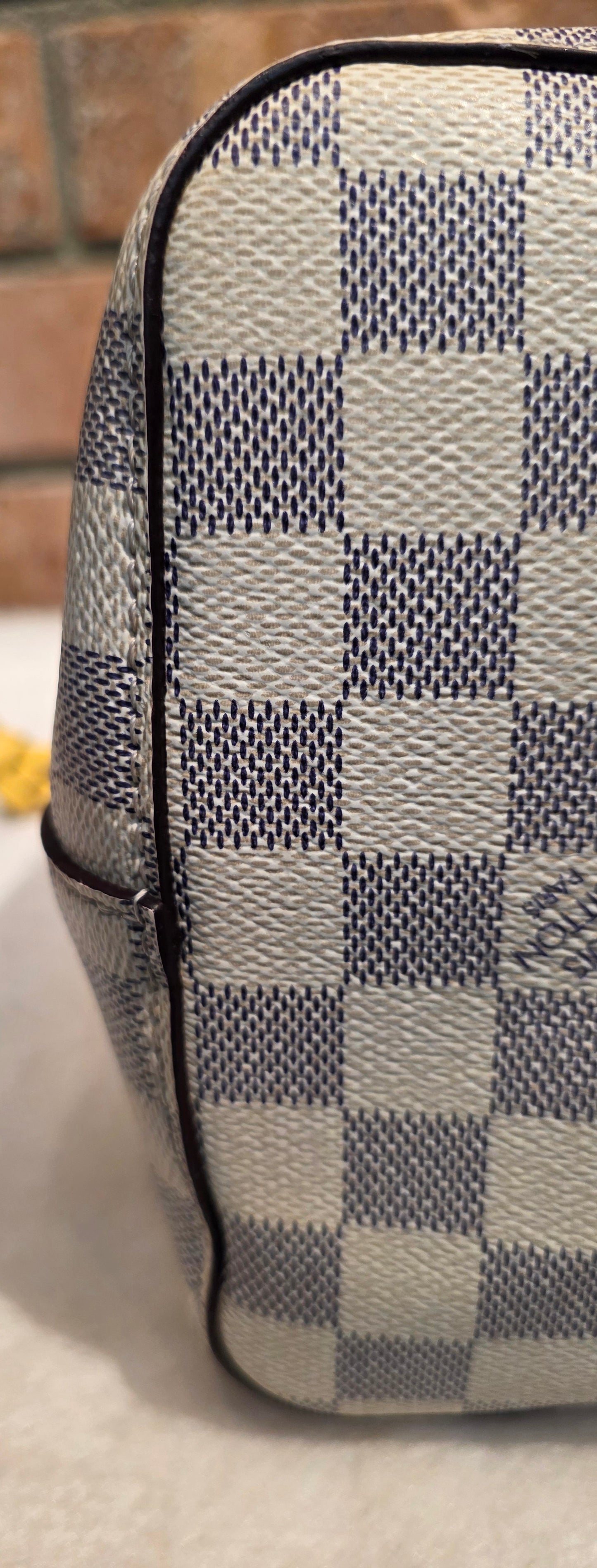 Authentic Louis Vuitton Neonoe MM Damier Azur in Pineapple