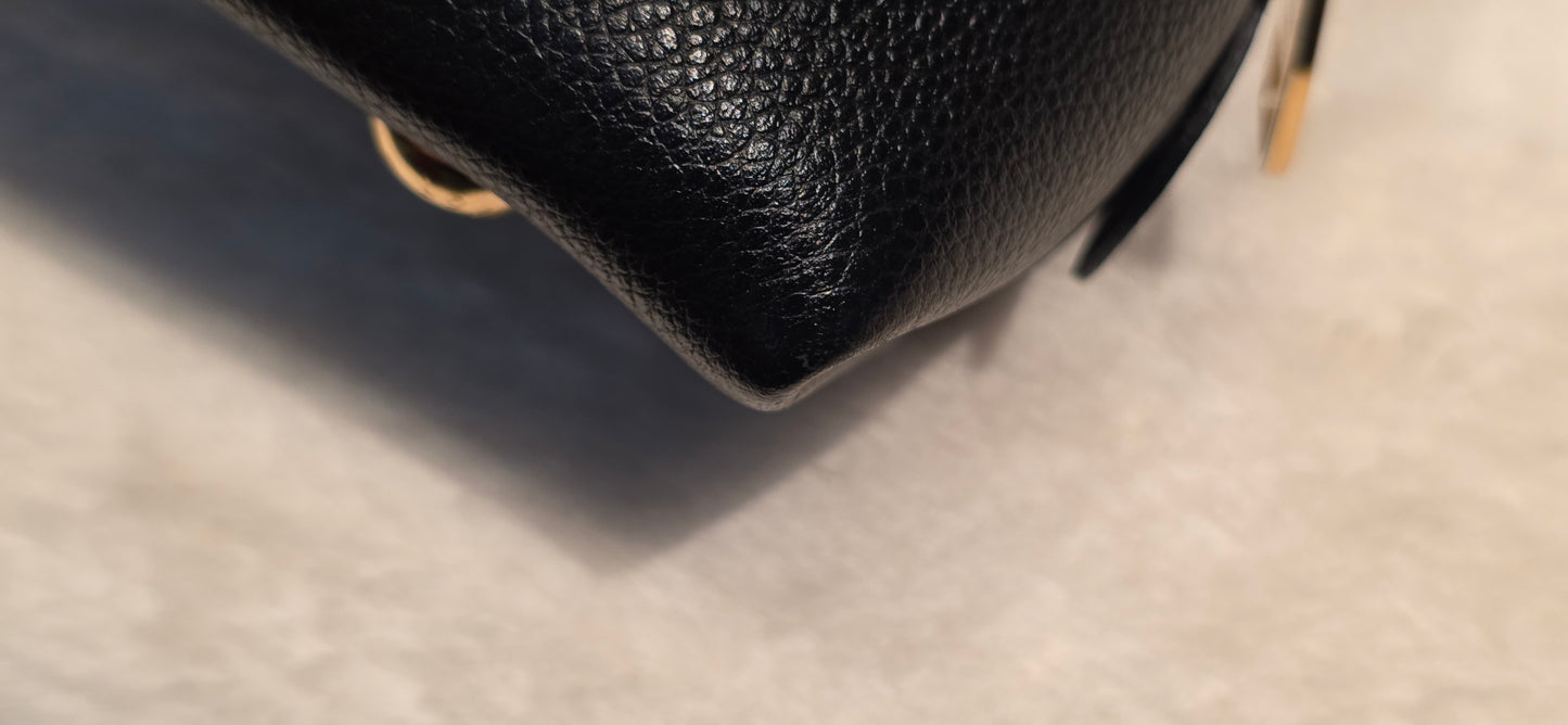 Authentic Louis Vuitton Neo Alma BB Empreinte Noir