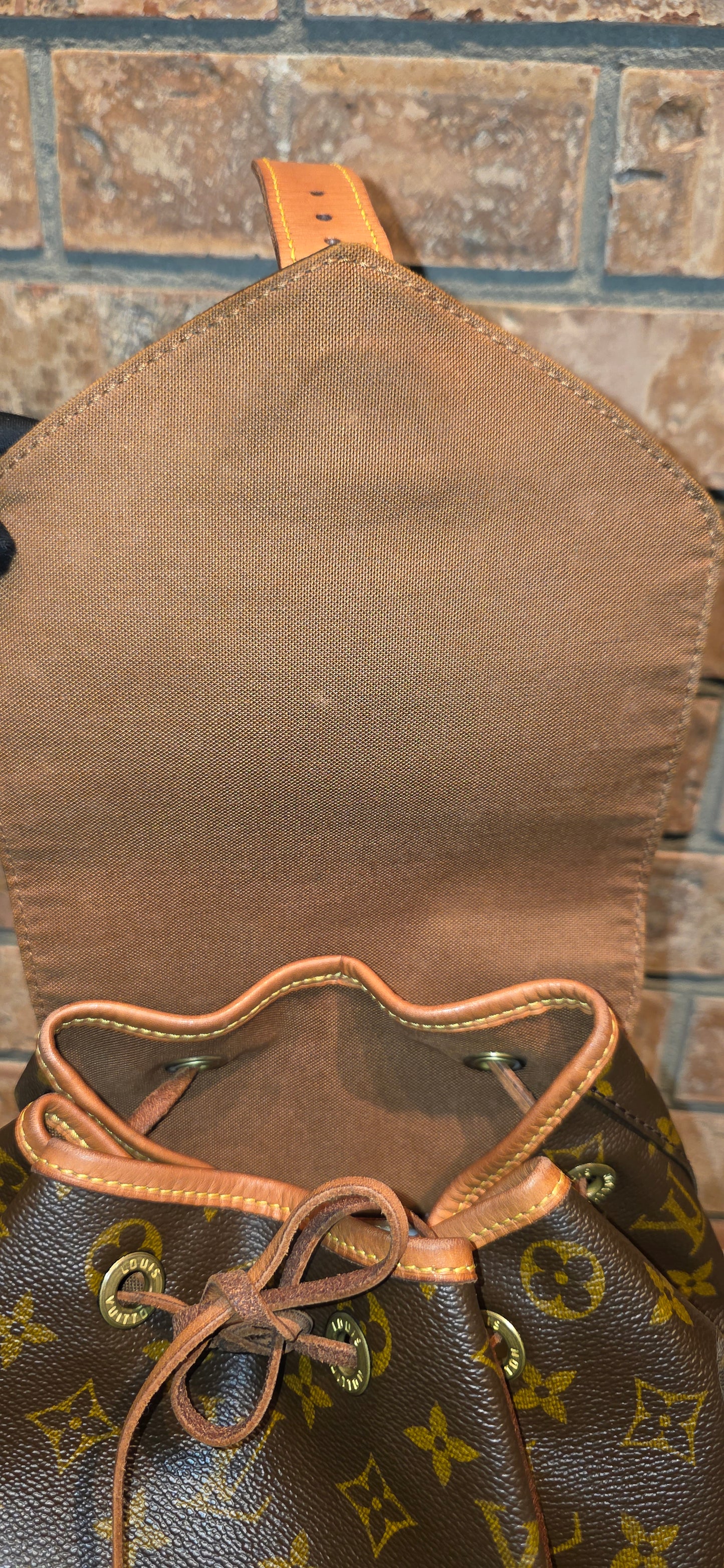 Authentic Louis Vuitton Montsouris GM