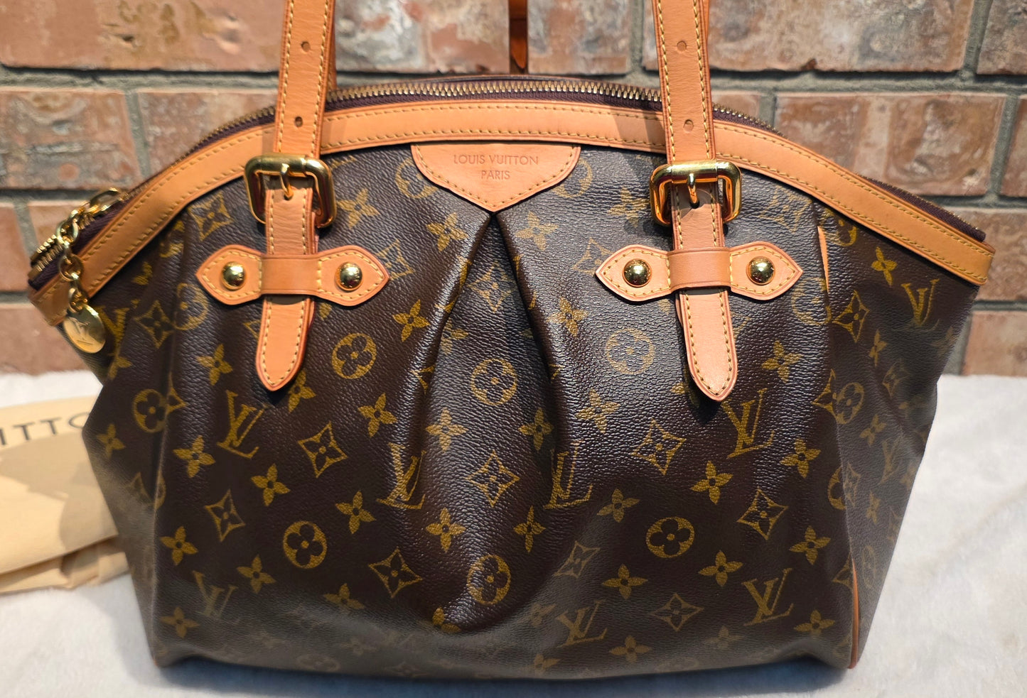 Authentic Louis Vuitton Tivoli GM