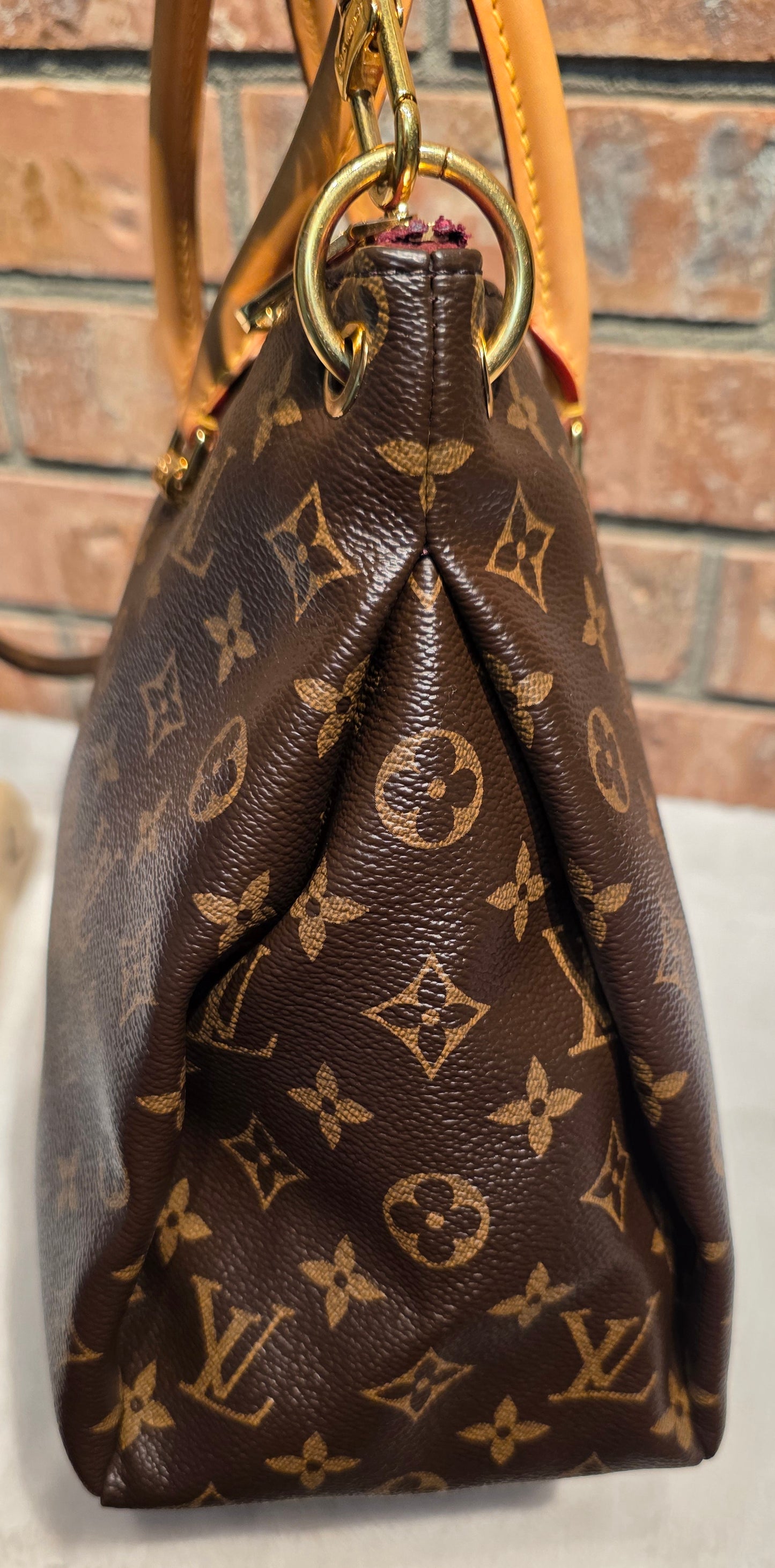 Authentic Louis Vuitton Pallas MM Aurore