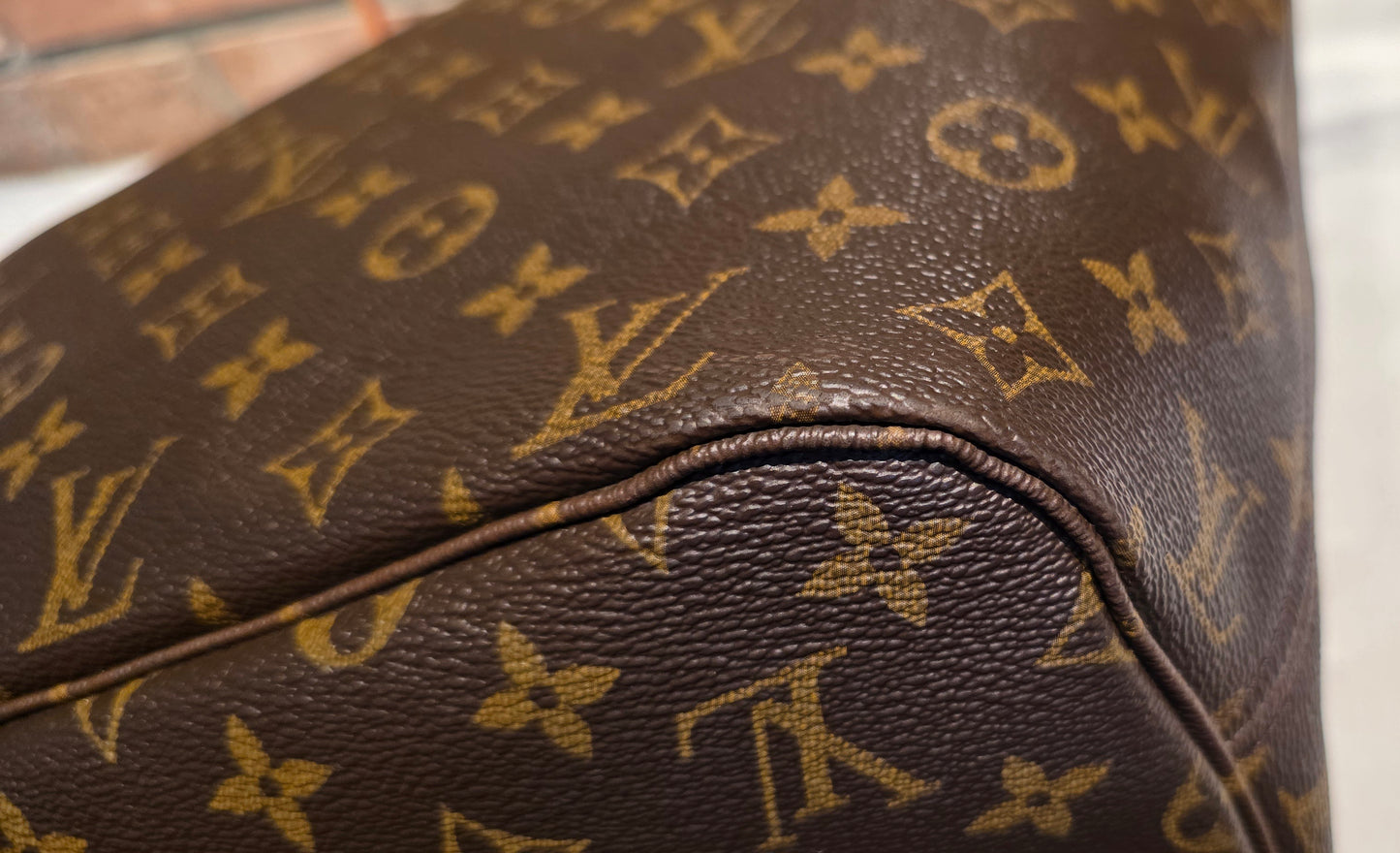 Authentic Louis Vuitton Neverfull MM Monogram