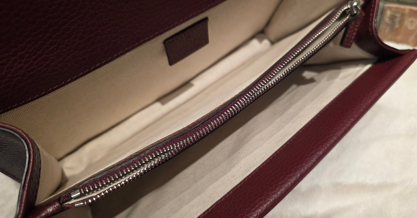 Authentic Gucci Dionysus Shoulder Bag in Burgundy