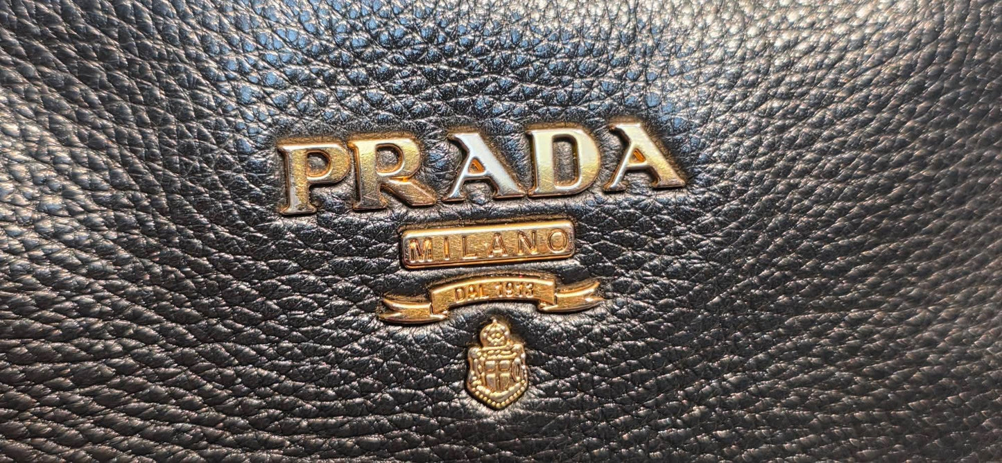 Authentic Prada Bandoliera Vitello Phenix Crossbody