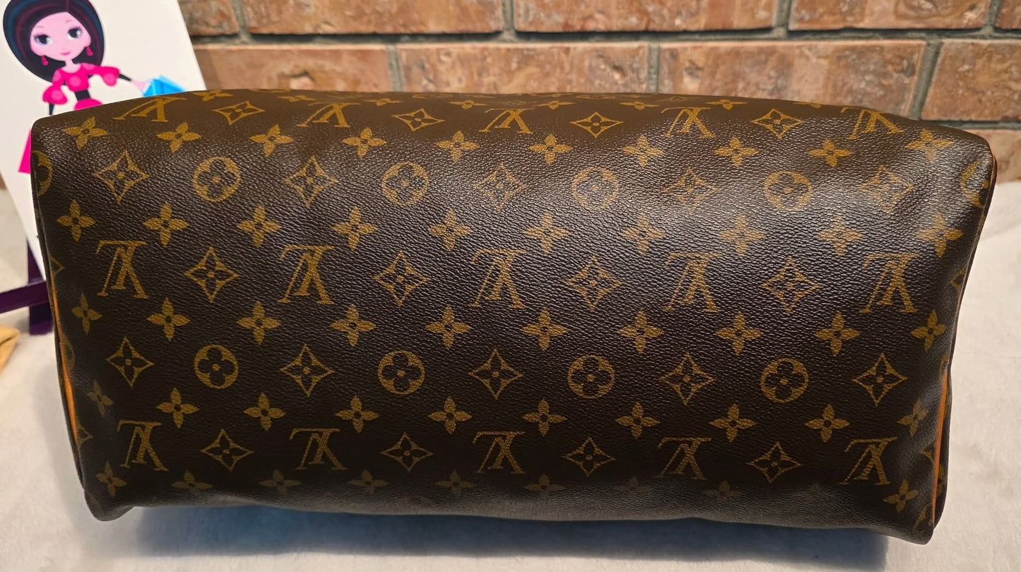Authentic Louis Vuitton Speedy 40 Monogram
