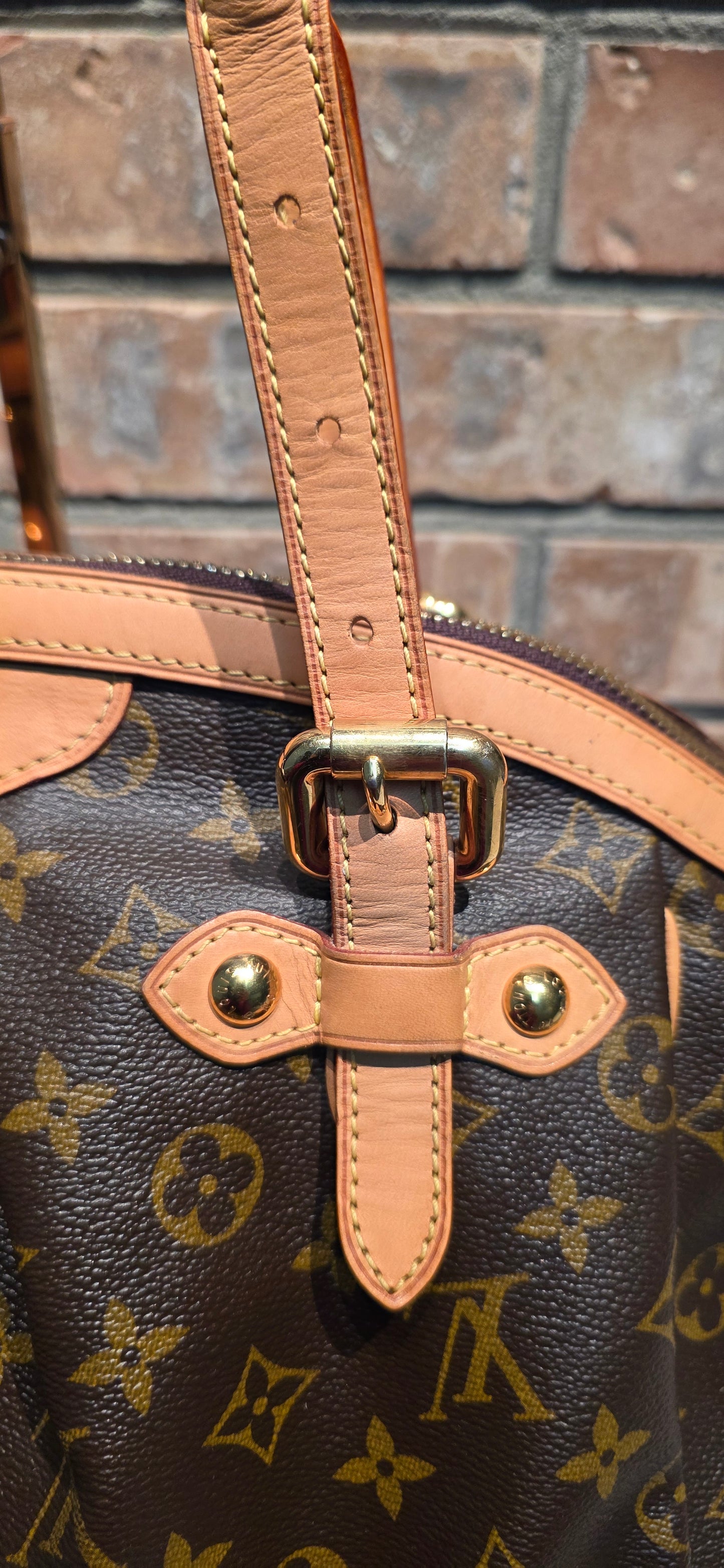 Authentic Louis Vuitton Tivoli GM