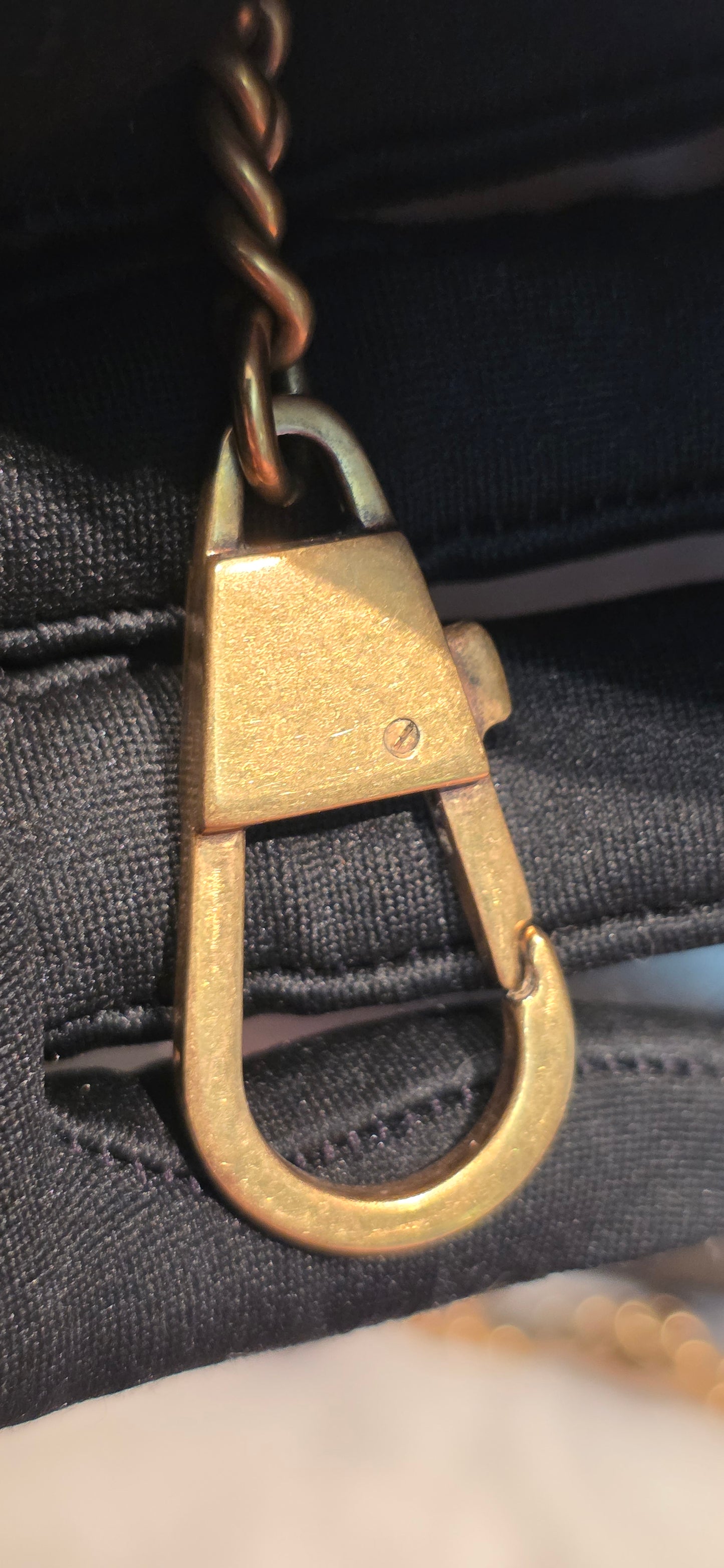 Authentic Gucci Marmont Mini Bucket Bag in Off White