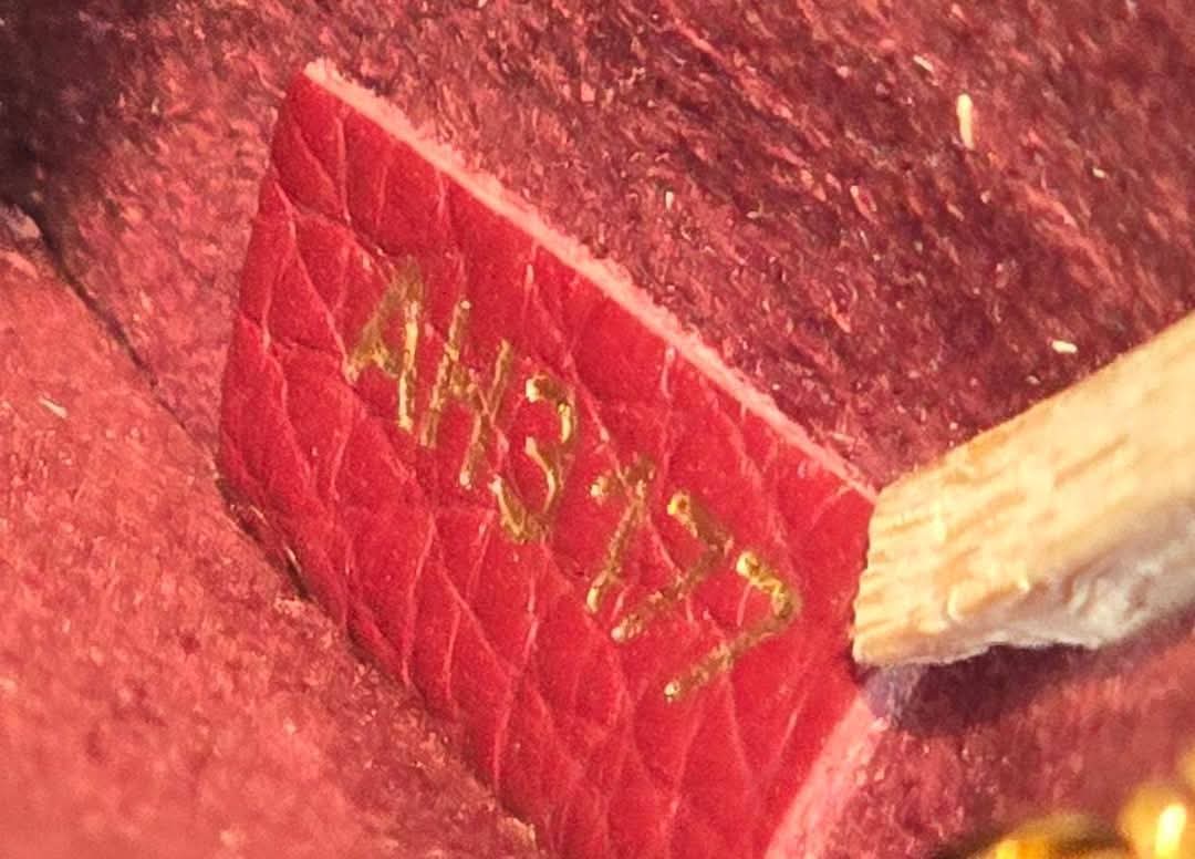 Authentic Louis Vuitton Wight Damier Ebene