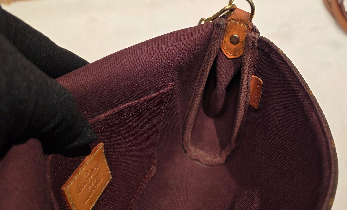 Authentic Louis Vuitton Favorite MM Monogram