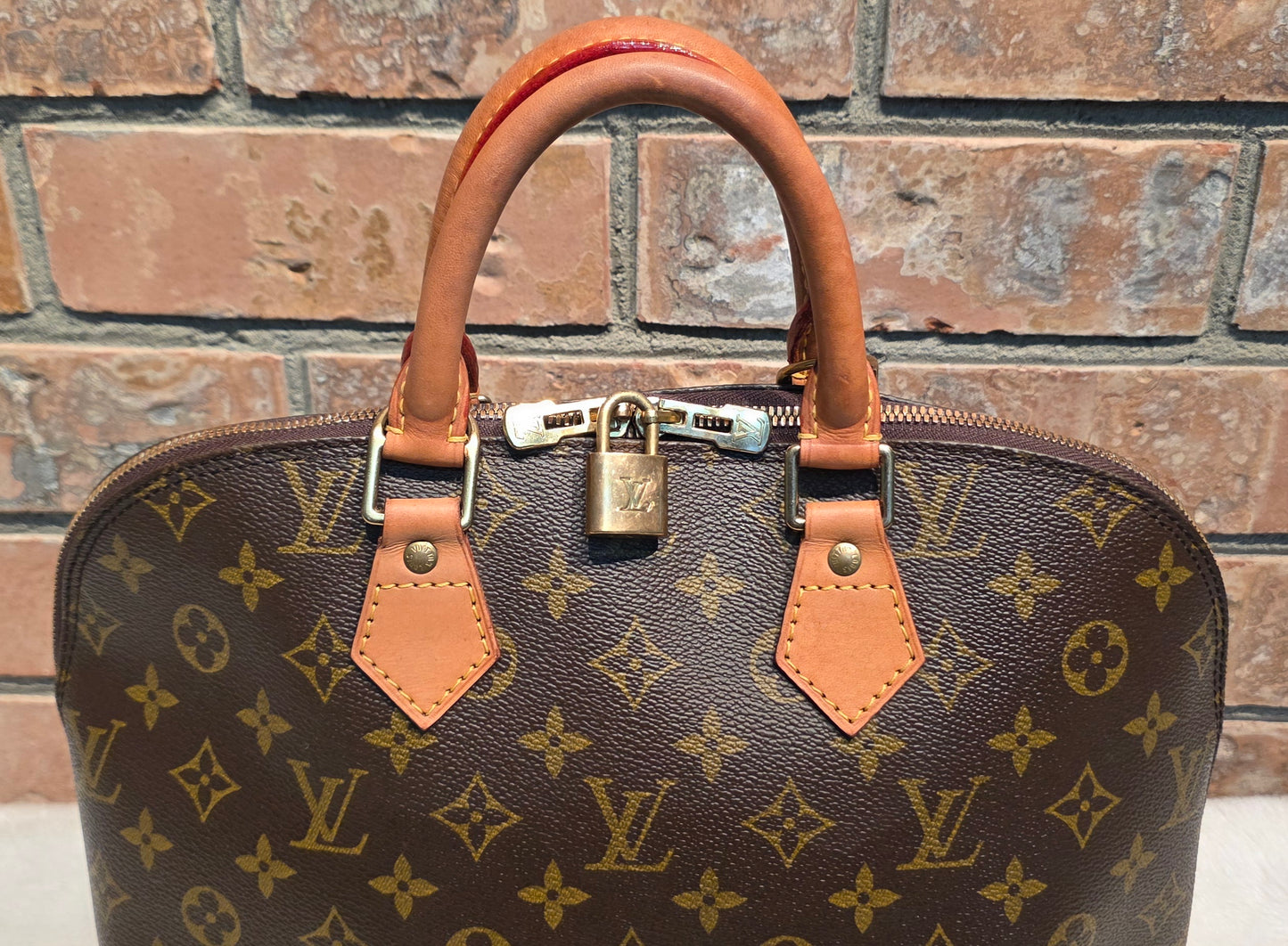 Authentic Louis Vuitton Alma PM Monogram