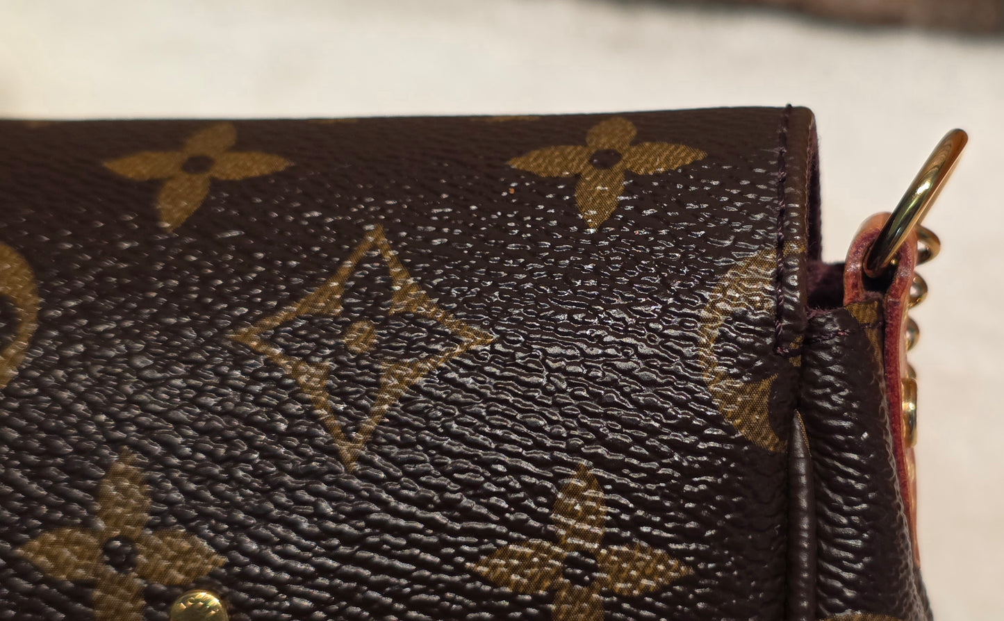 Authentic Louis Vuitton Favorite MM Monogram (SA4149)