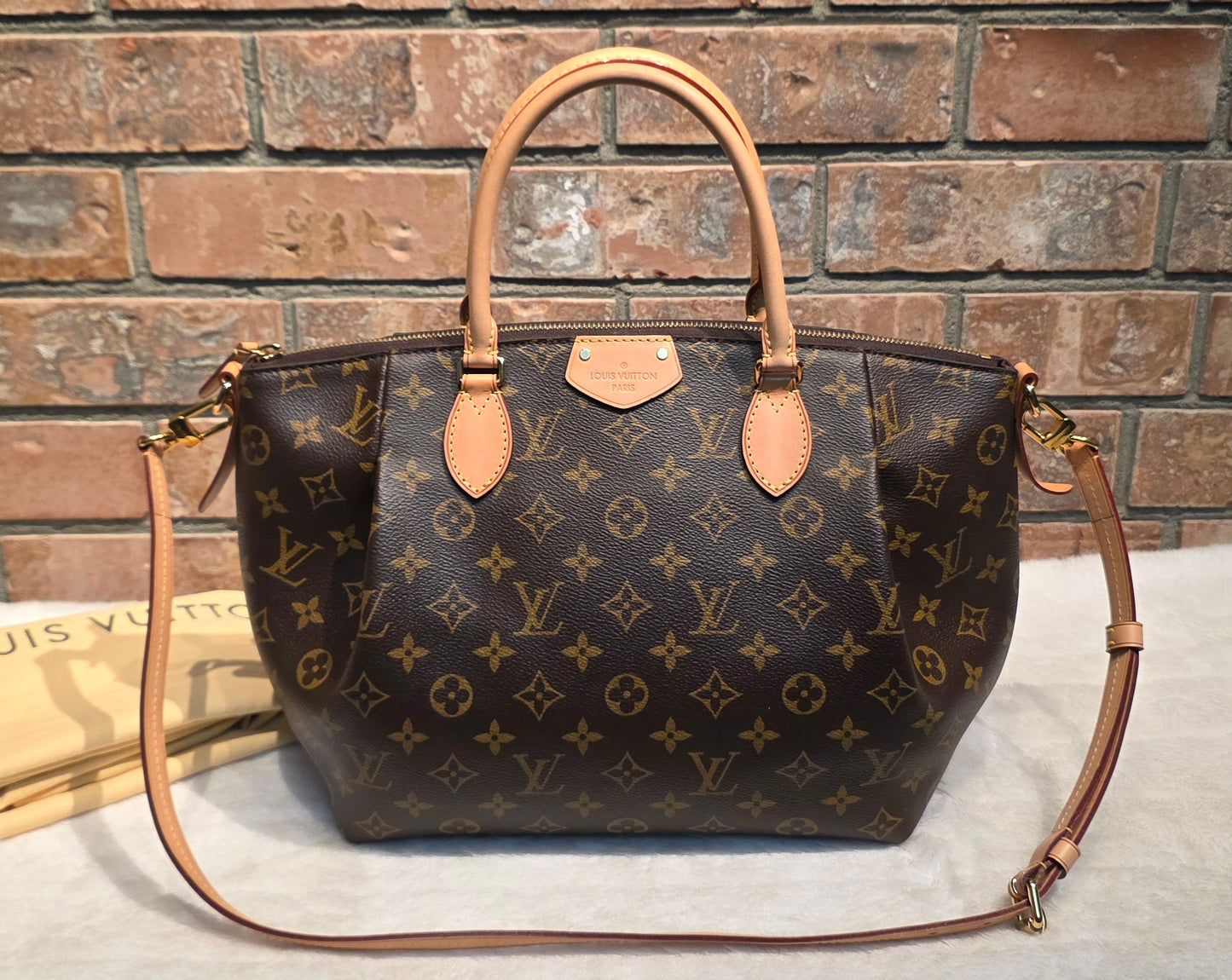 Authentic Louis Vuitton Turenne MM